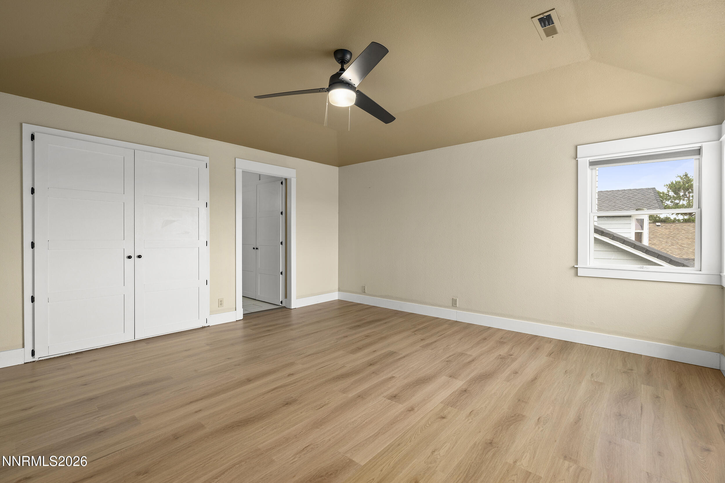 2366 Silver Ridge Drive Property Photo 16