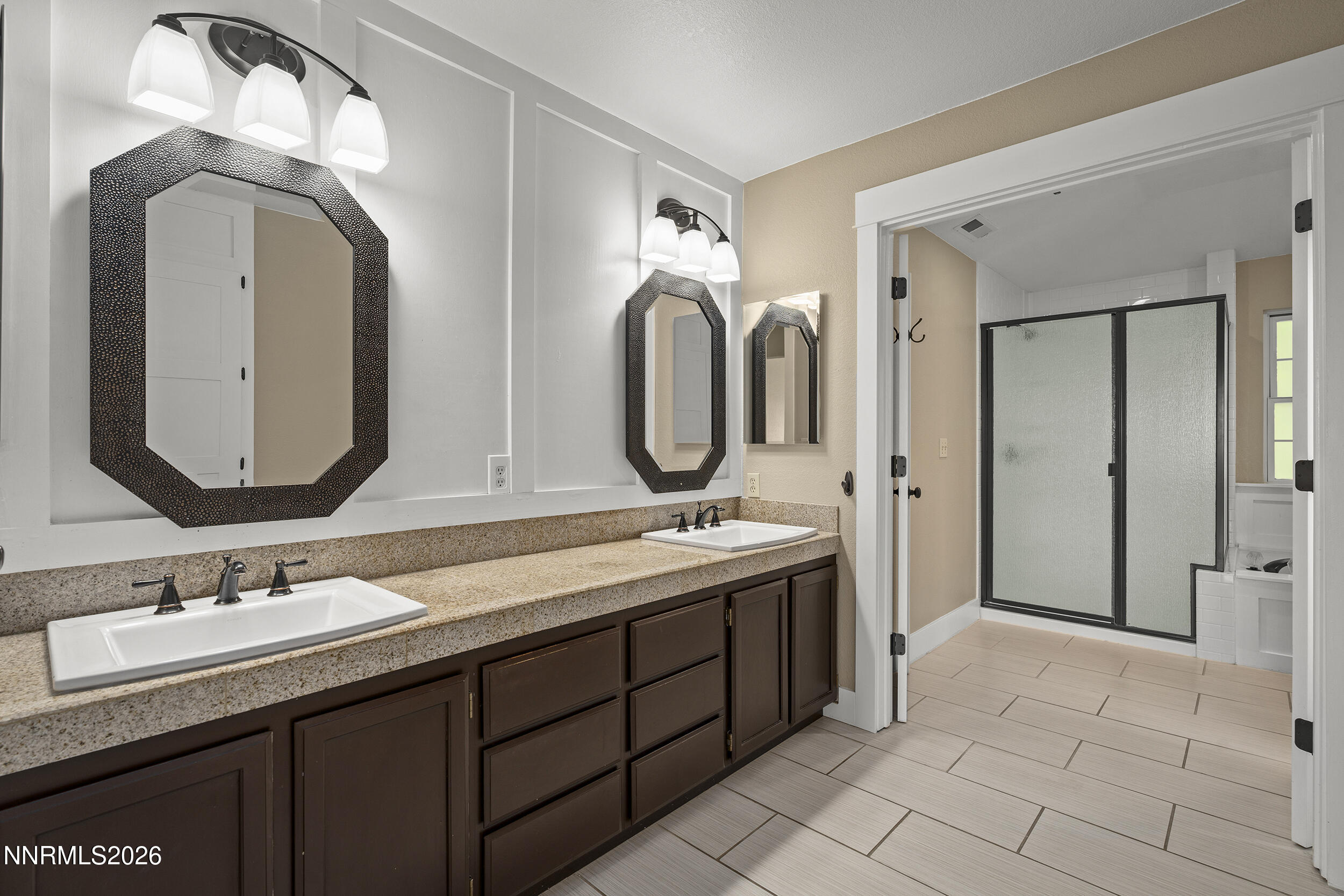 2366 Silver Ridge Drive Property Photo 17
