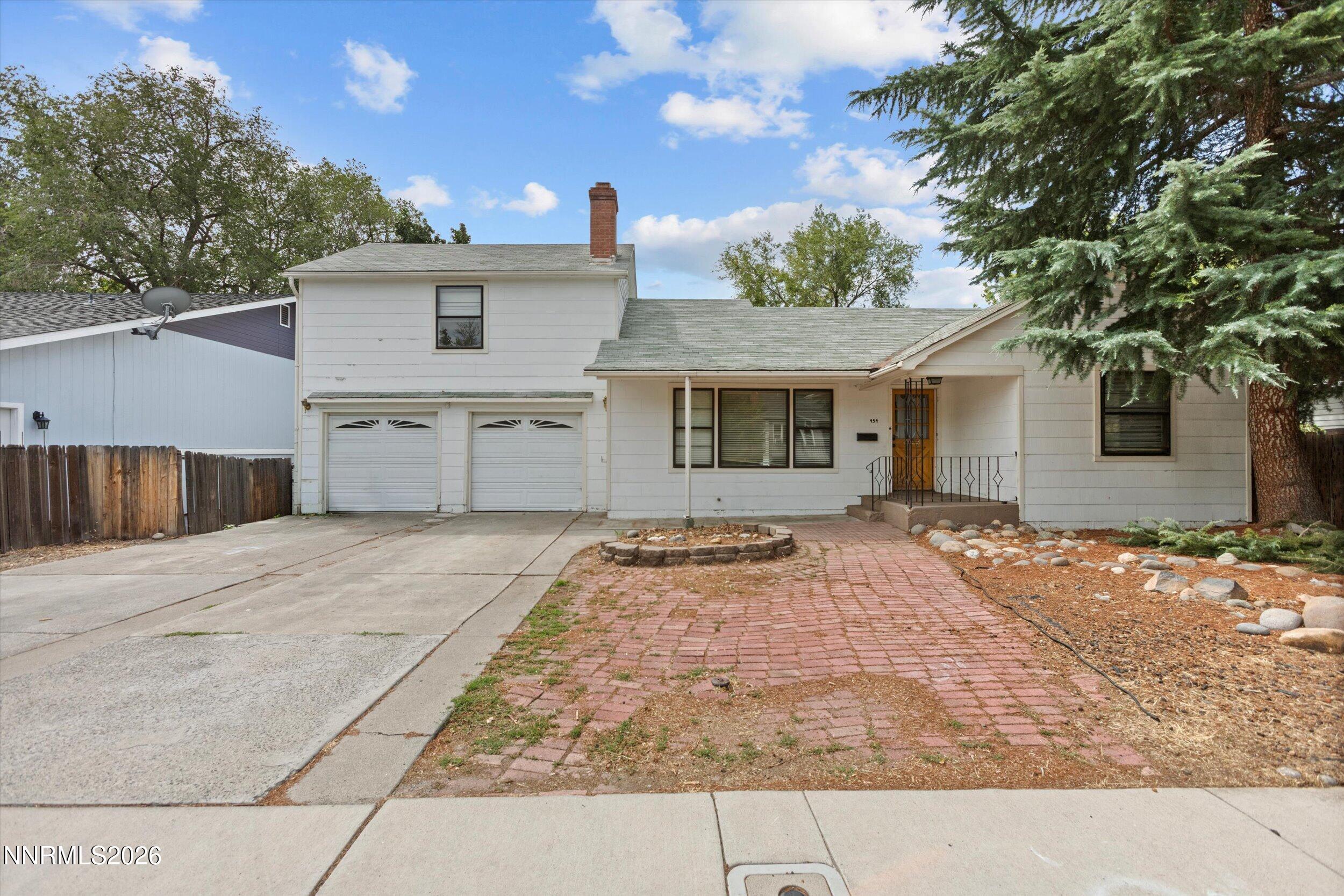 454 Glenmanor Drive Property Photo 1