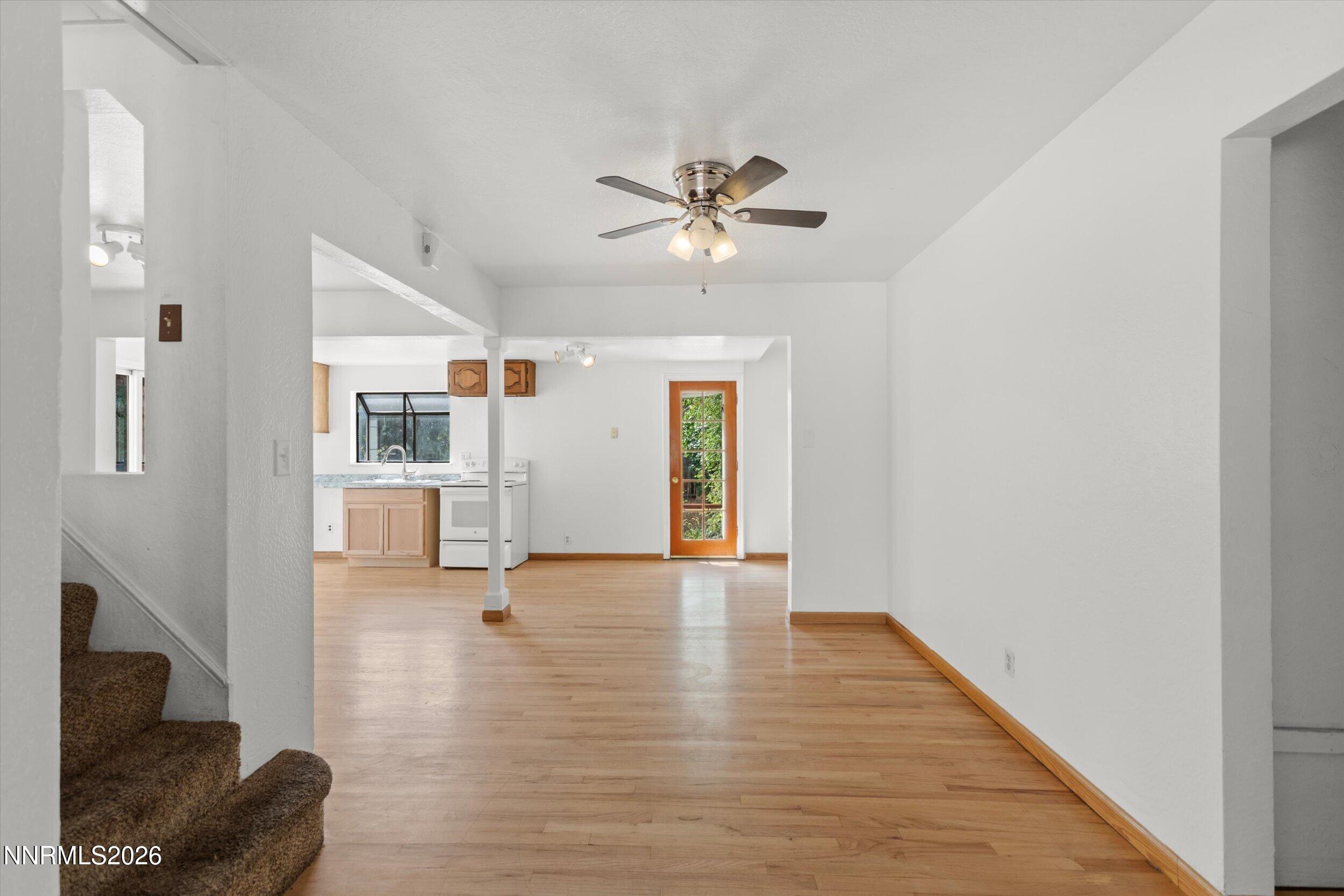 454 Glenmanor Drive Property Photo 7
