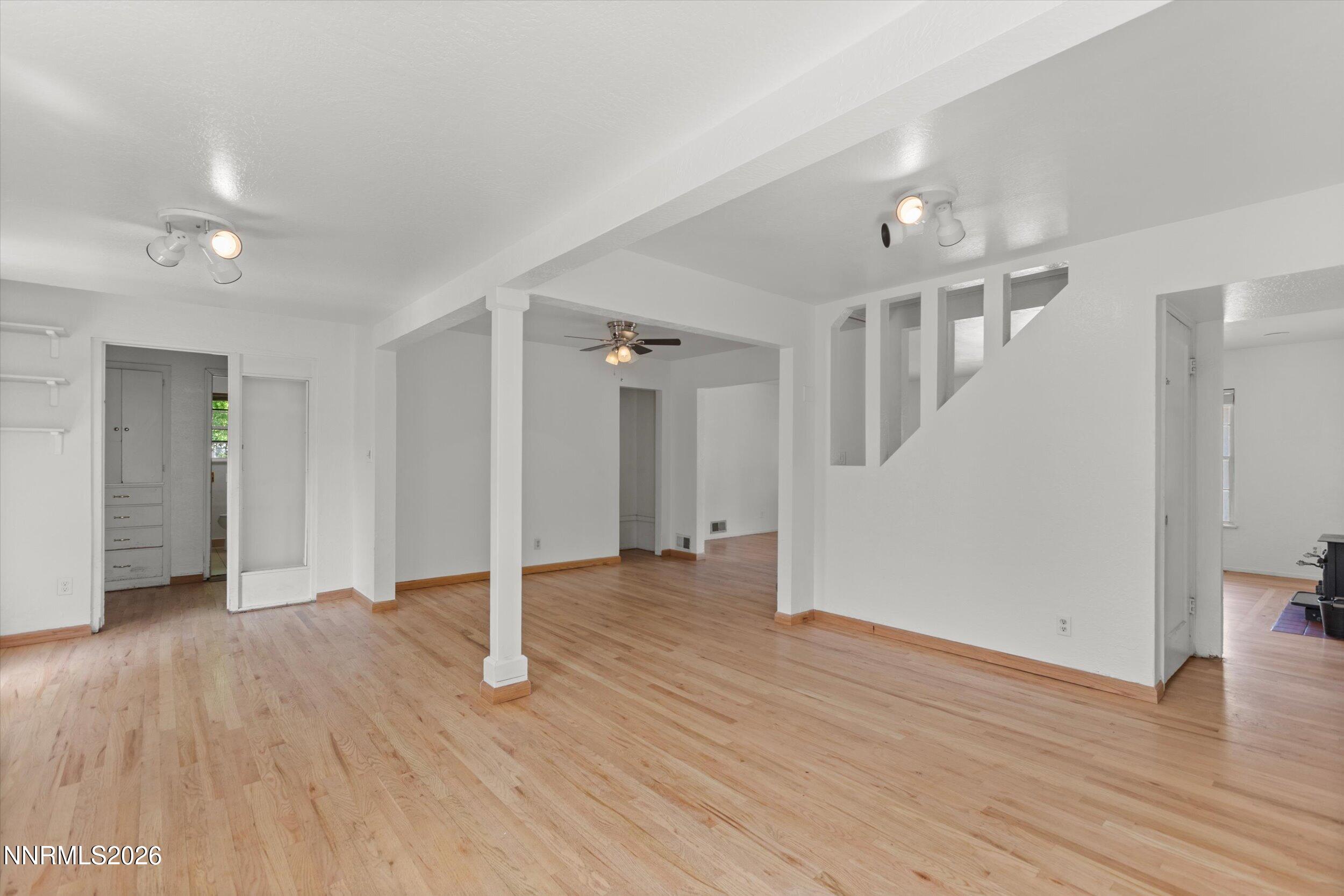 454 Glenmanor Drive Property Photo 9