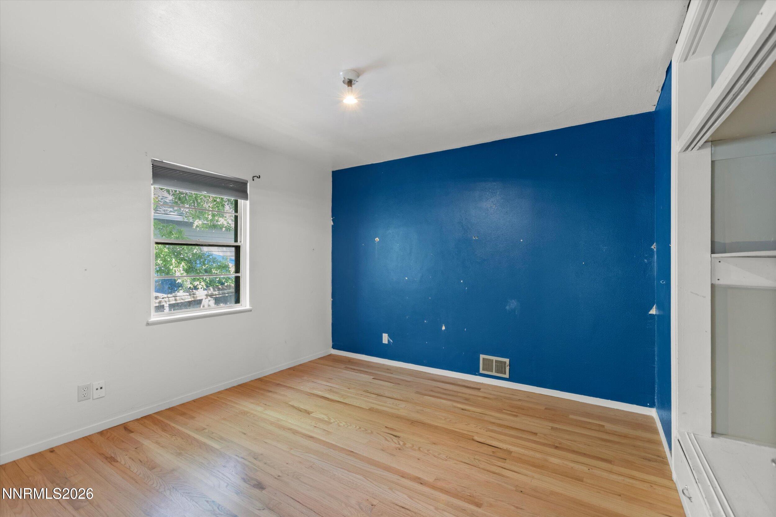 454 Glenmanor Drive Property Photo 12