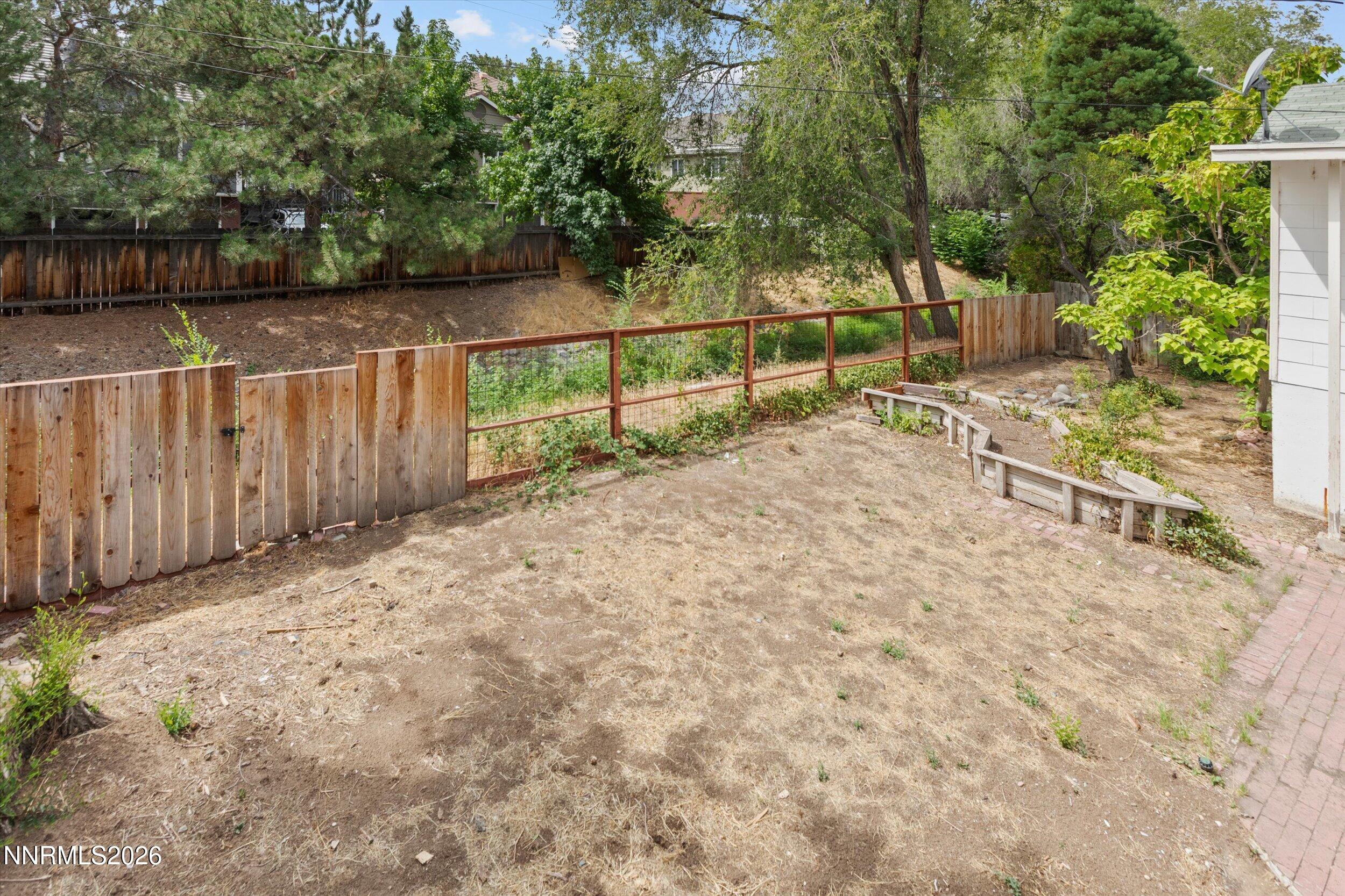454 Glenmanor Drive Property Photo 24