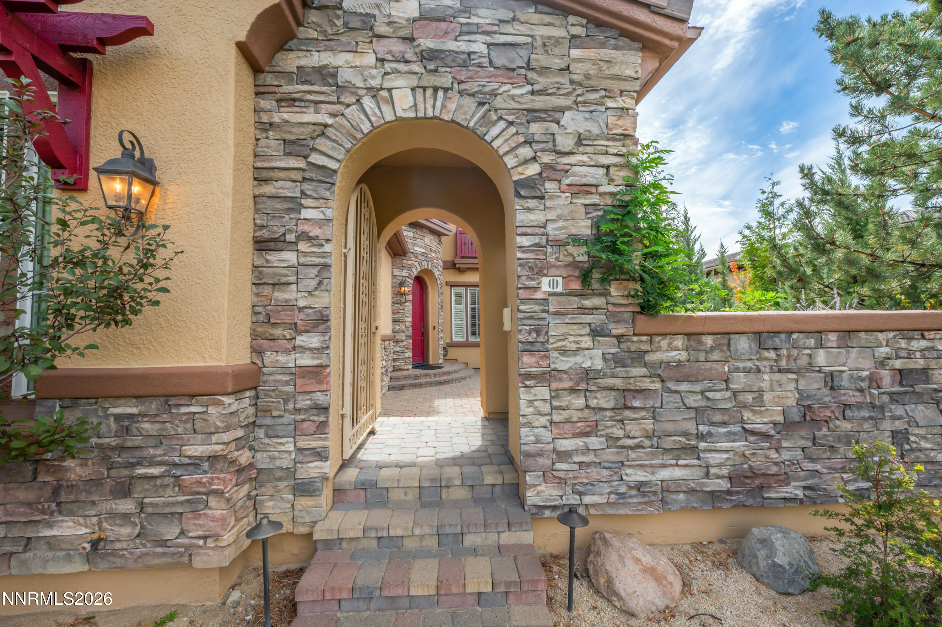 2290 Ridge Field Trail Property Photo 8