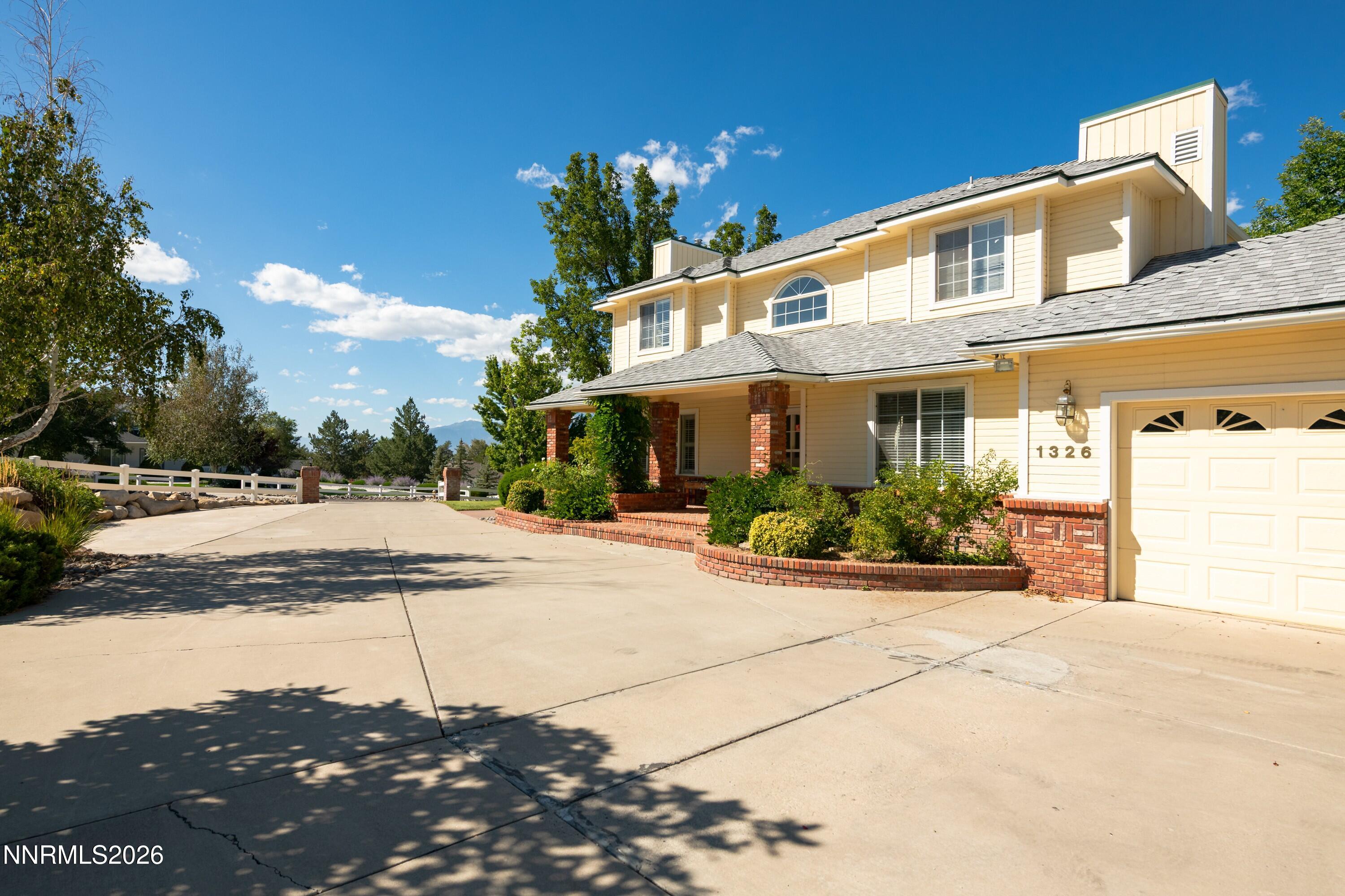 1326 Santa Cruz Drive Property Photo 6