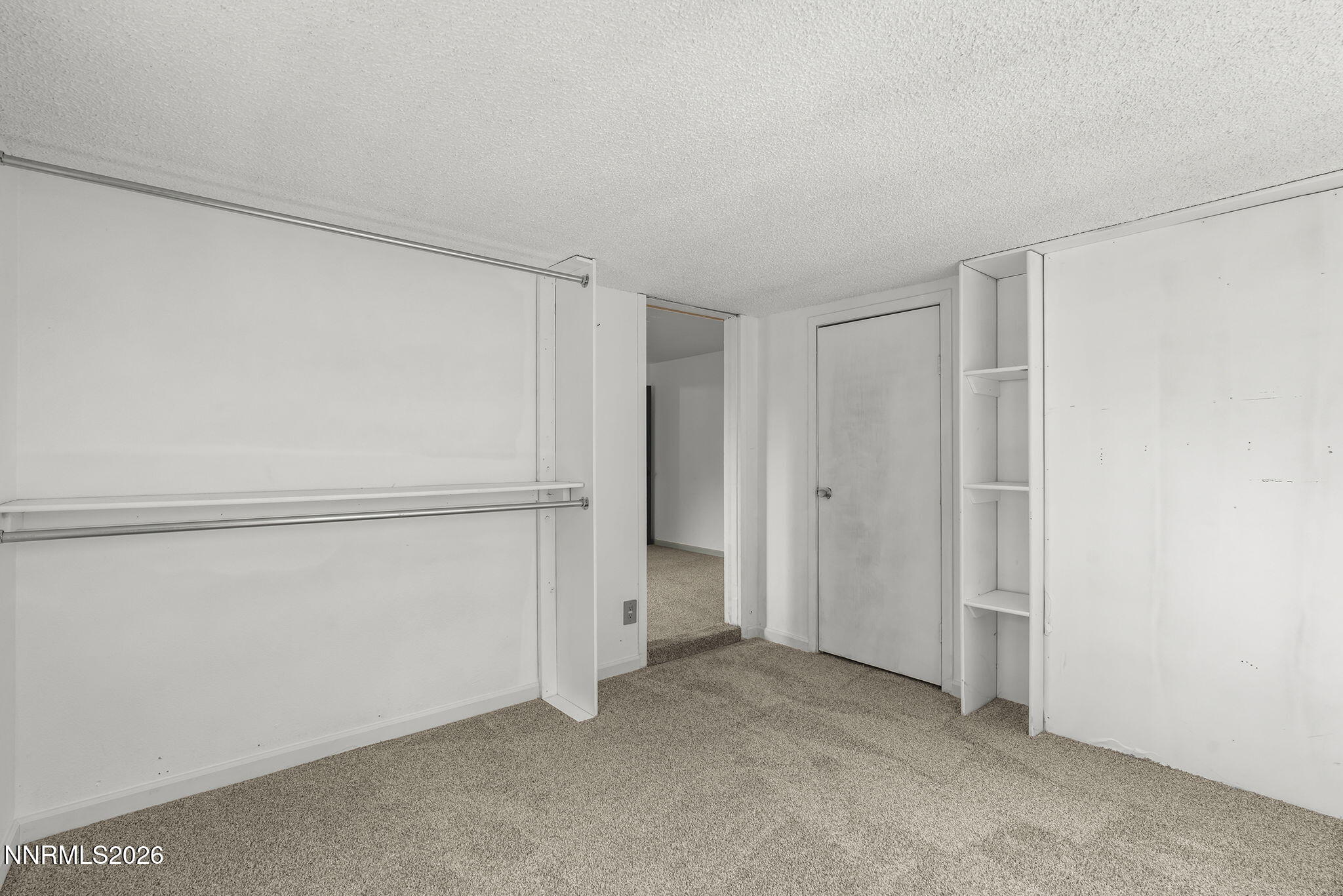 1125 E Huffaker Lane Property Photo 31