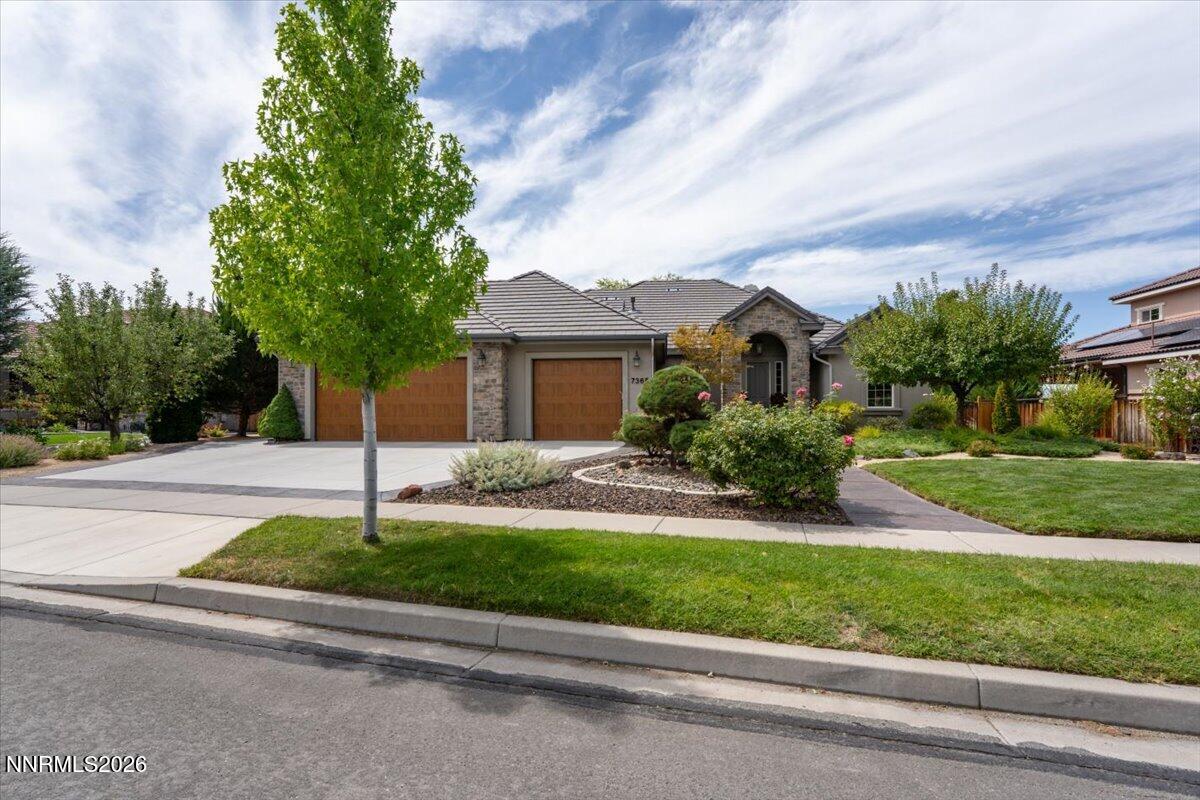 7365 Silver King Drive Property Photo 3