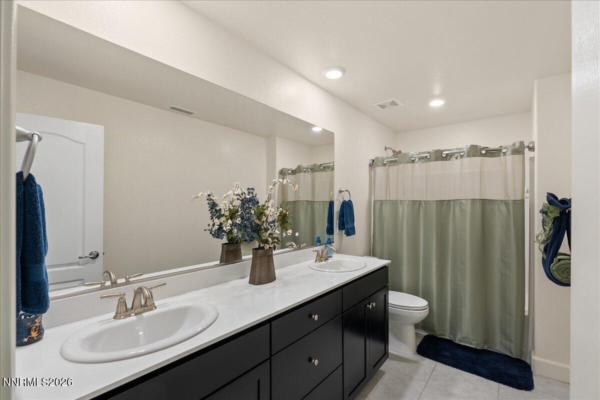 7435 Souverain Lane Property Photo 9