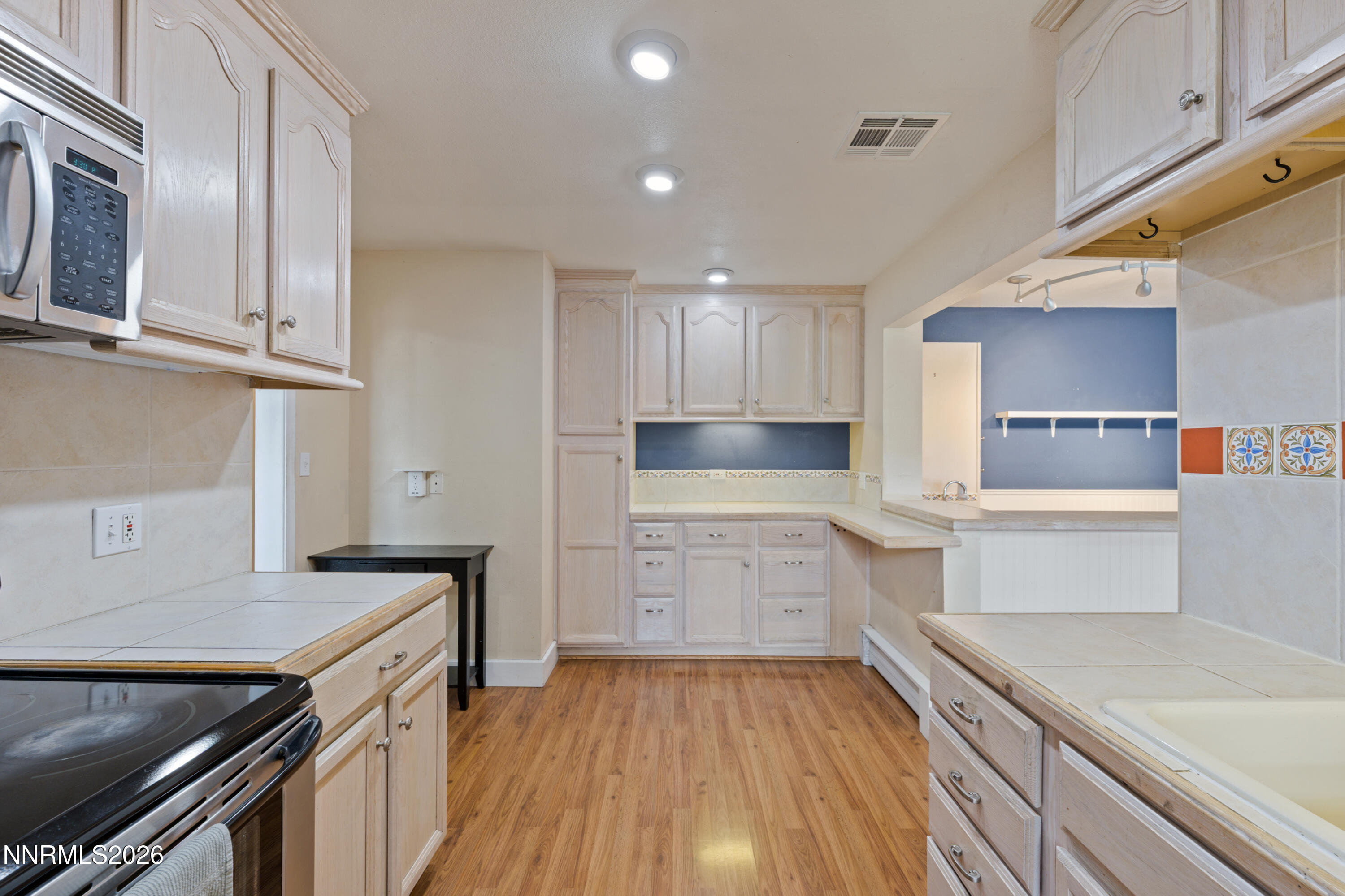 901 Lyman Avenue Property Photo 17