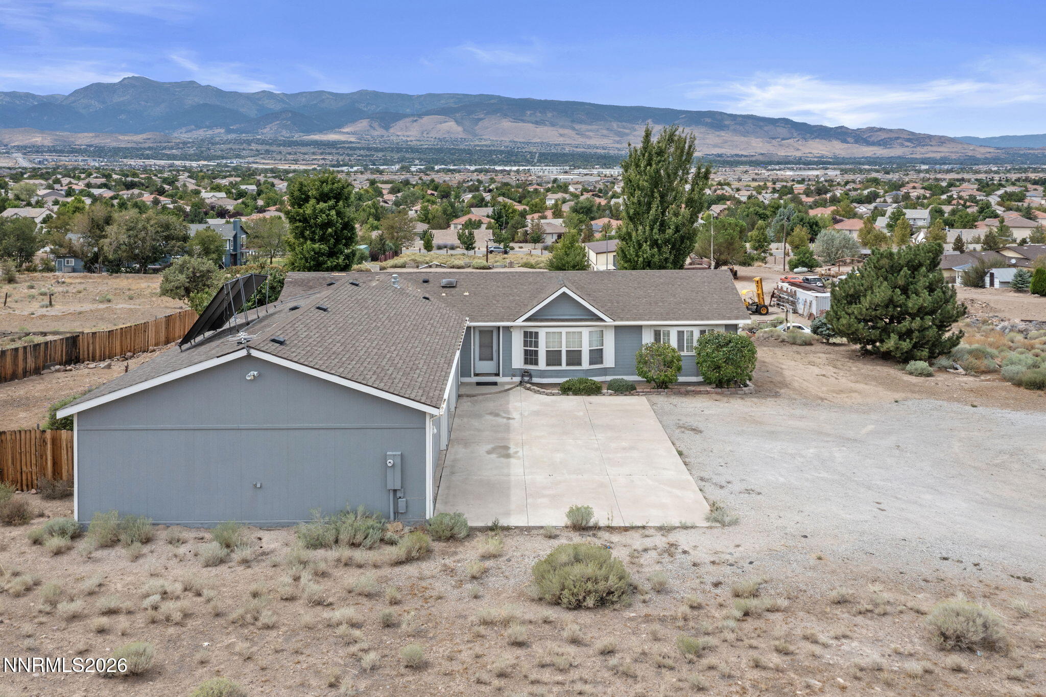 8870 Western Skies Drive Property Photo 4