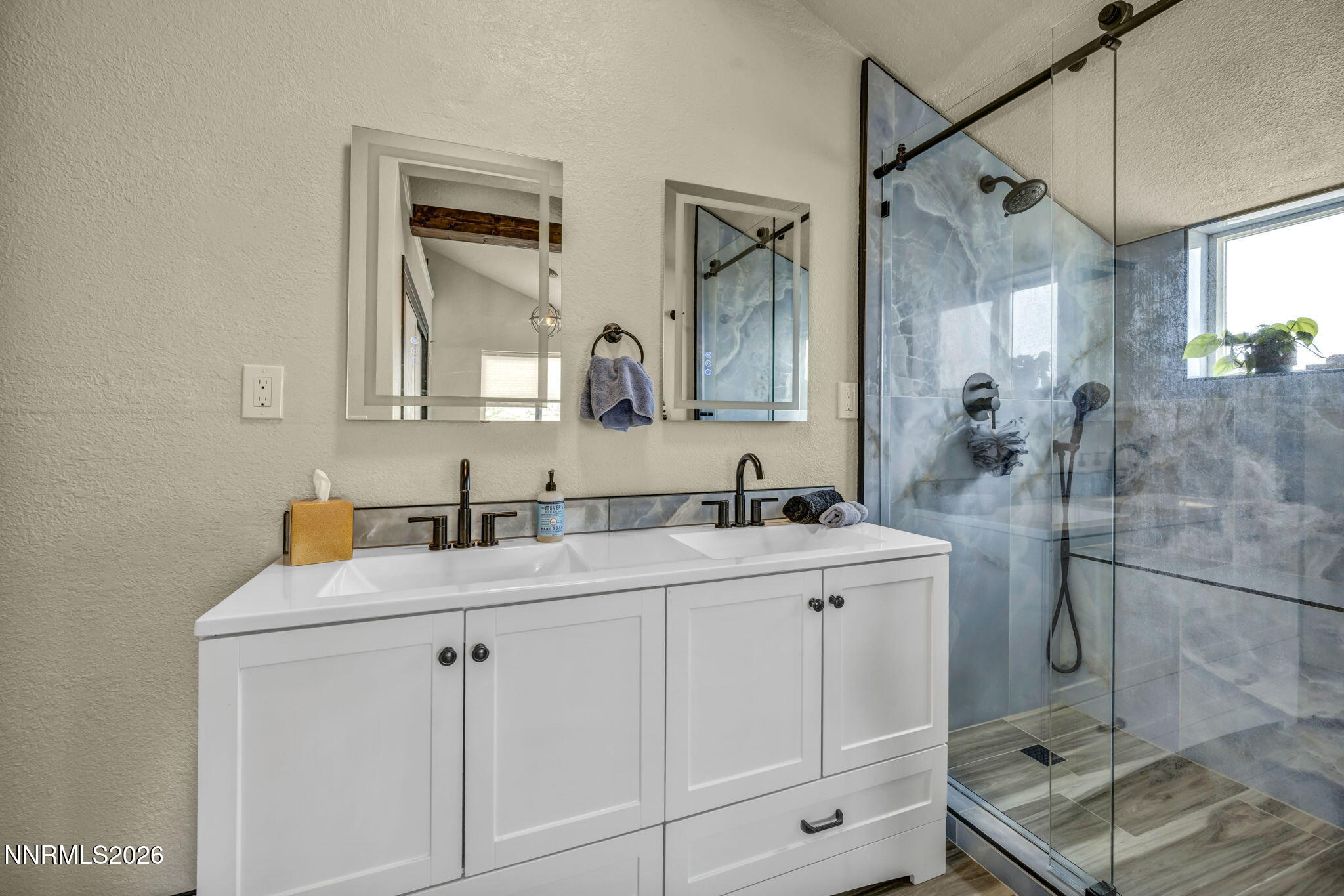 15950 Carl Drive Property Photo 30