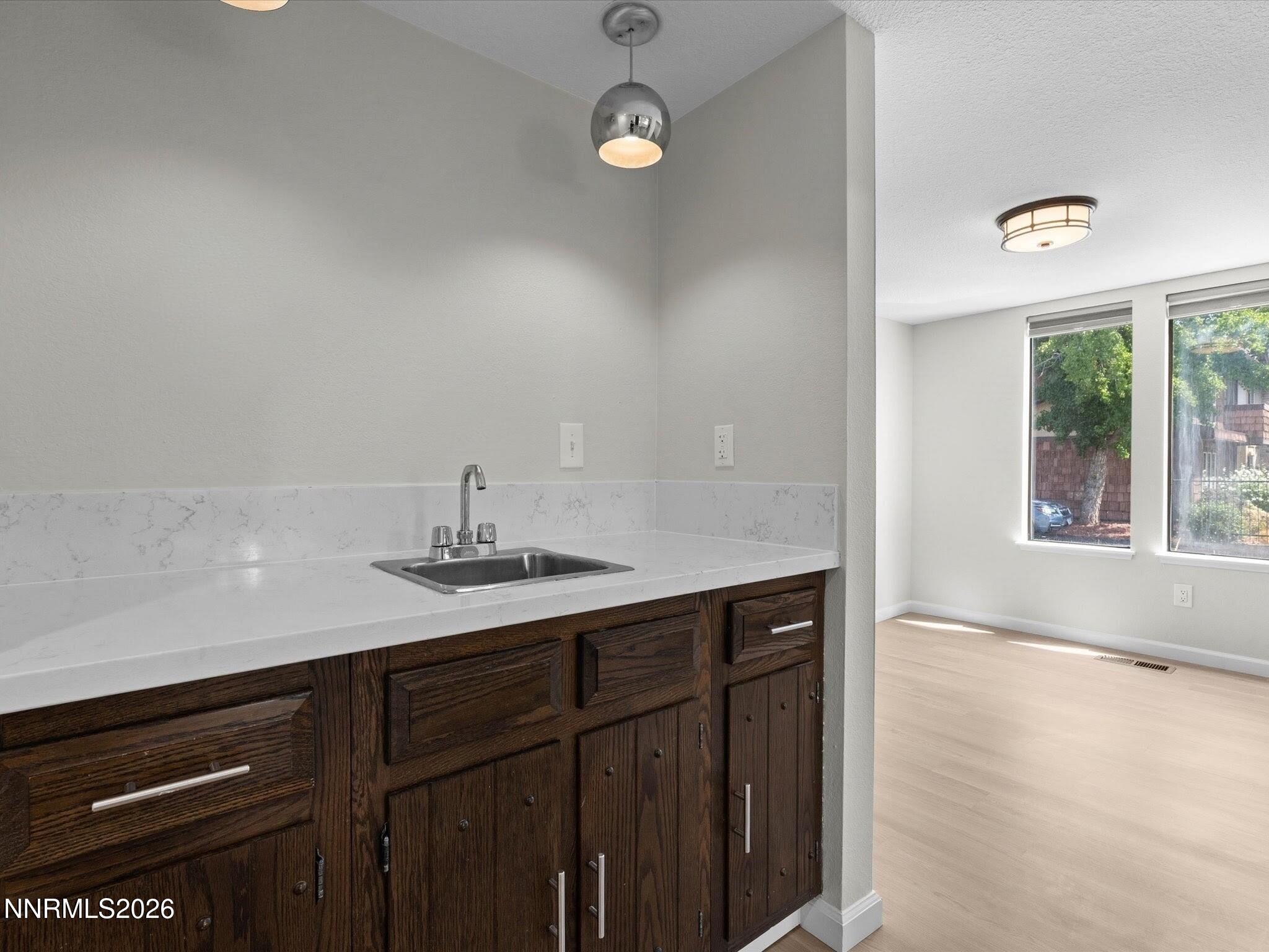 1485 Foster Drive Property Photo 10