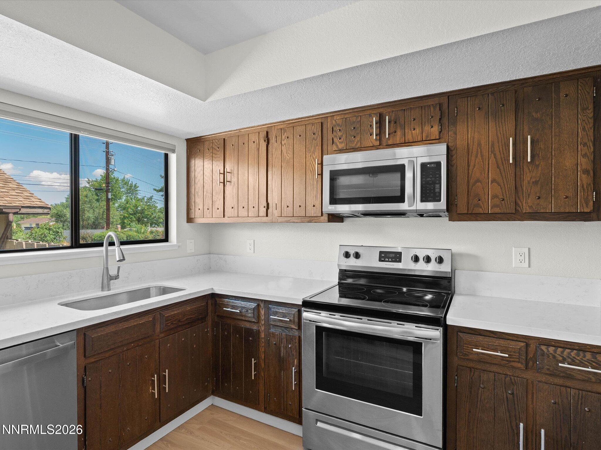 1485 Foster Drive Property Photo 18