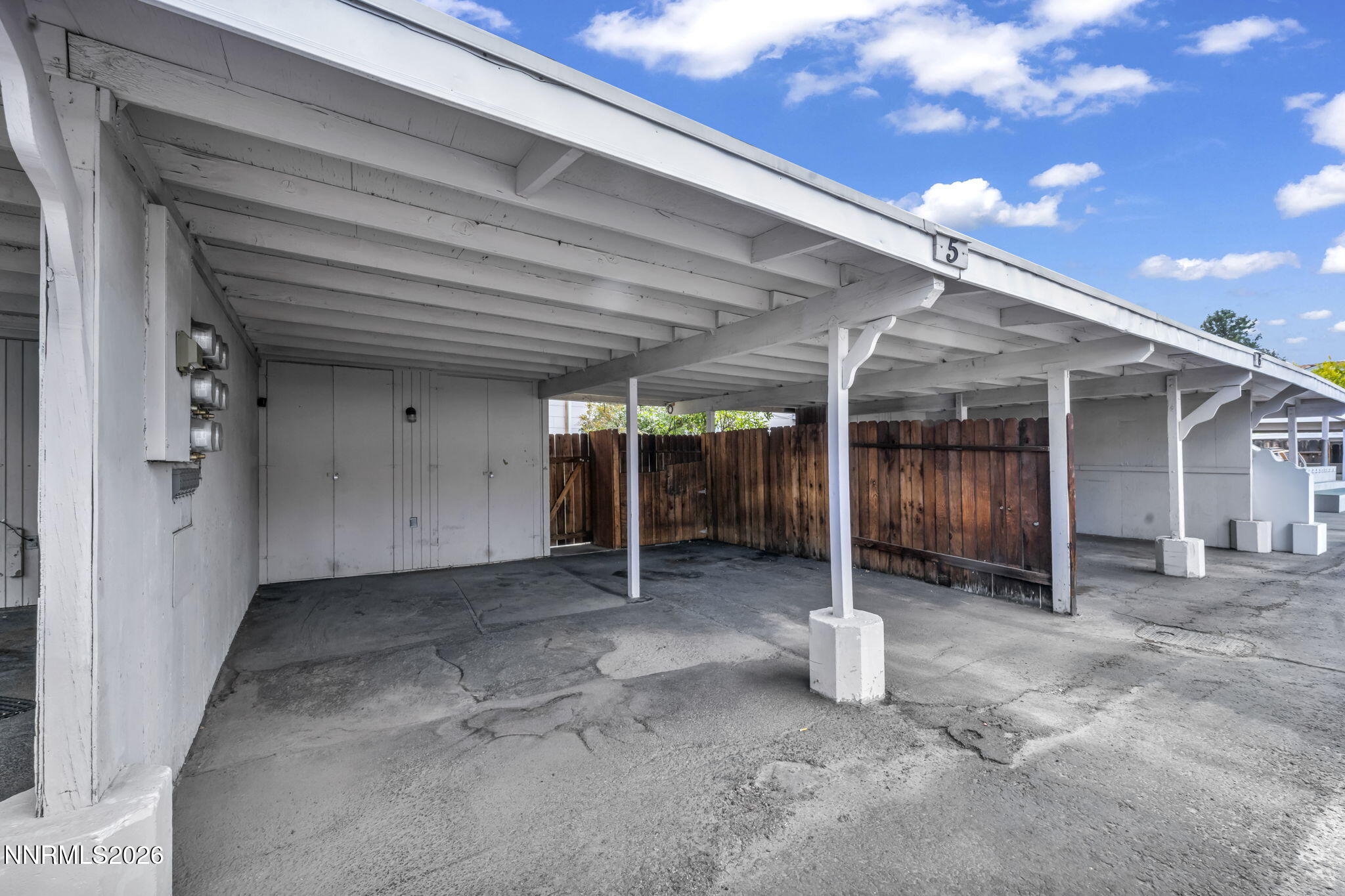 5 Smithridge Park Property Photo 30