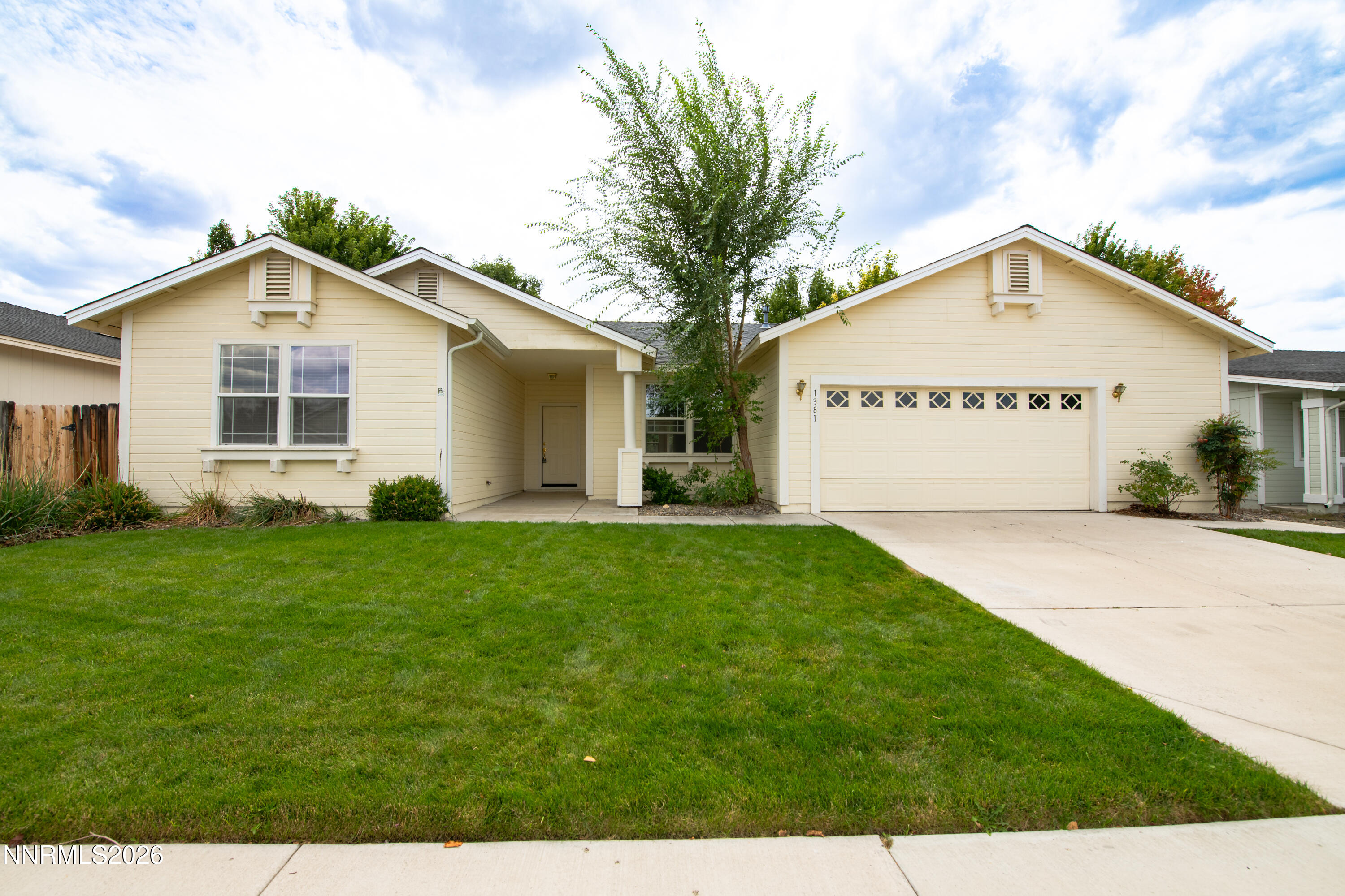 1381 Brooke Way Property Photo 1