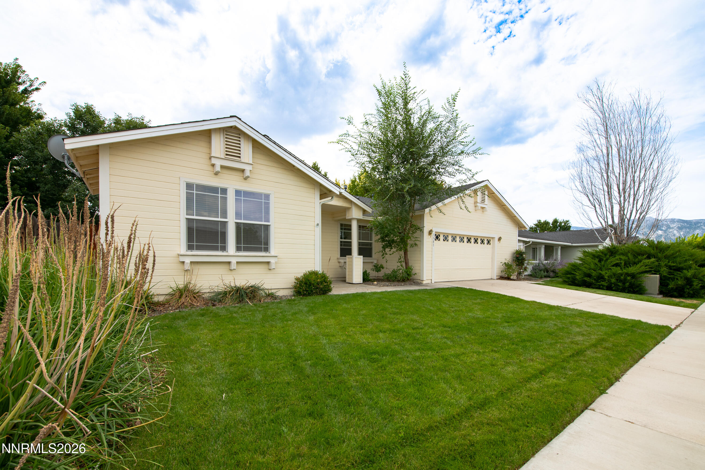 1381 Brooke Way Property Photo 2