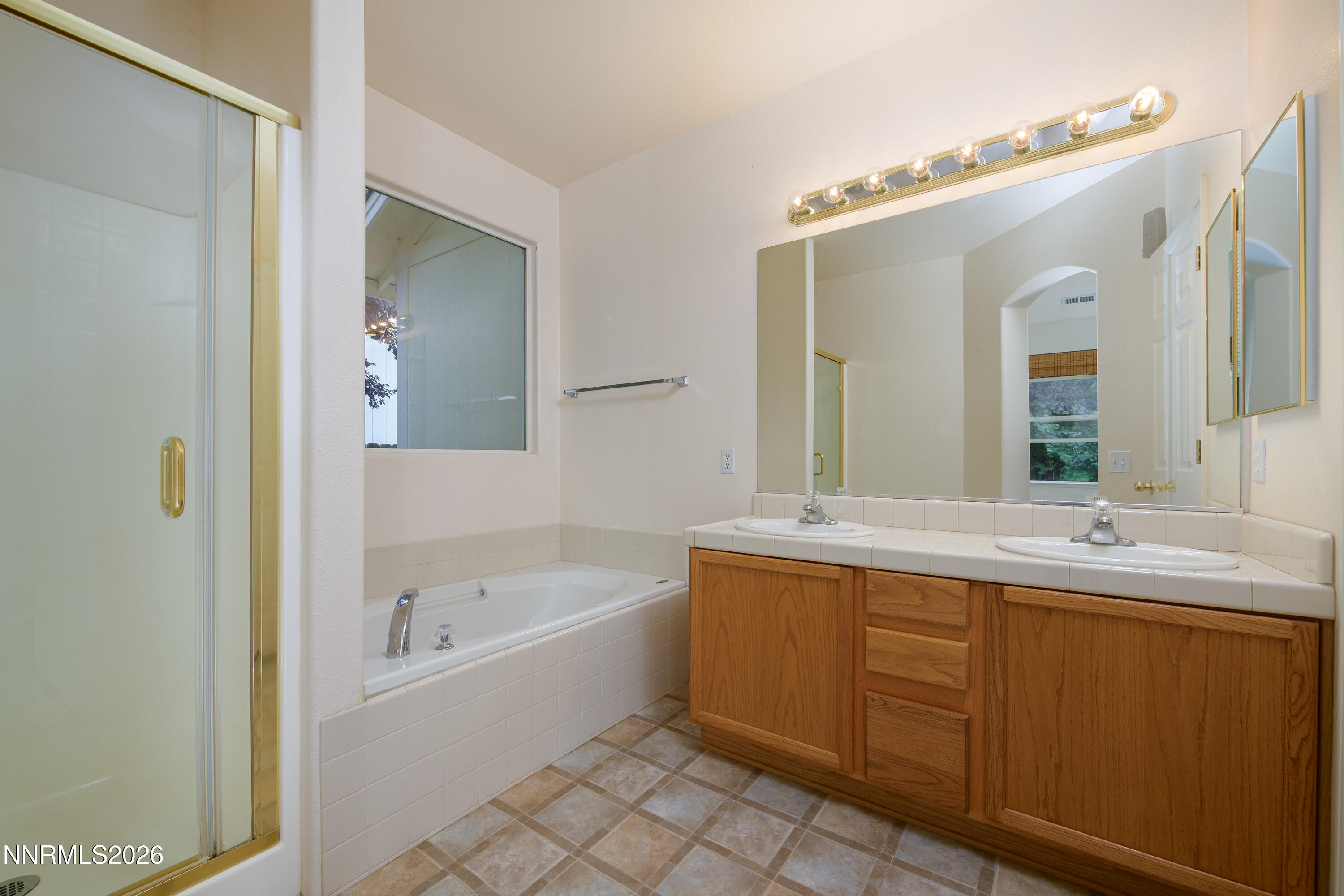 1381 Brooke Way Property Photo 22