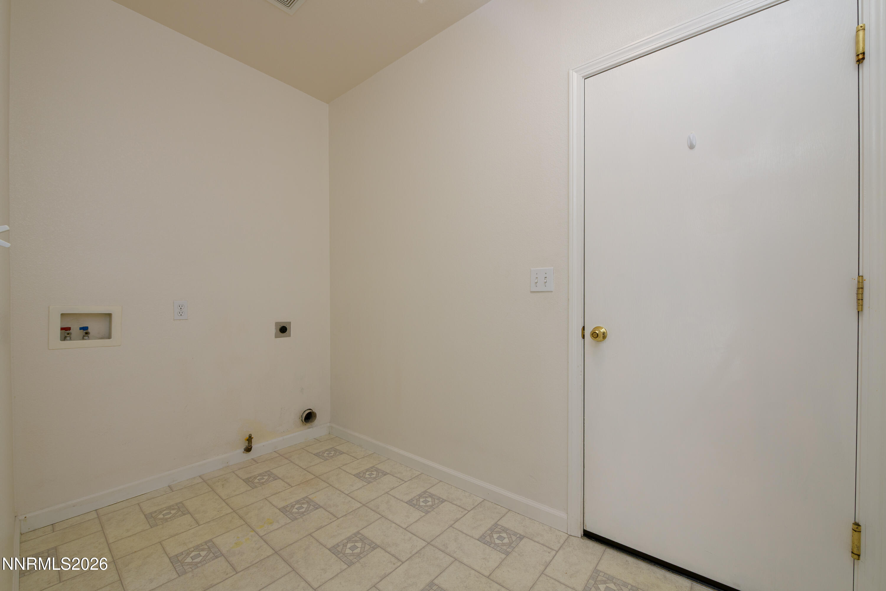 1381 Brooke Way Property Photo 31