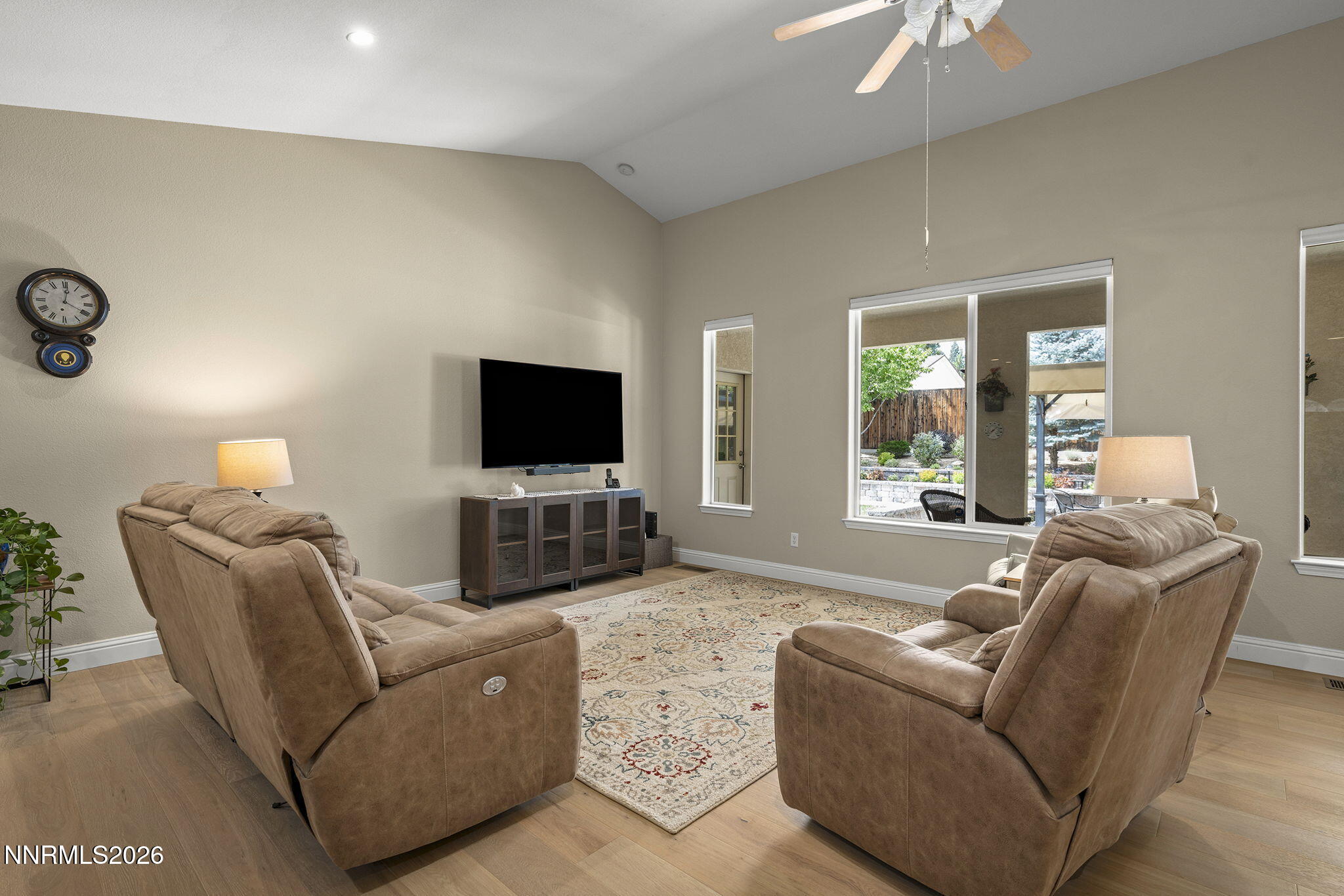 4855 Pinesprings Drive Property Photo 8