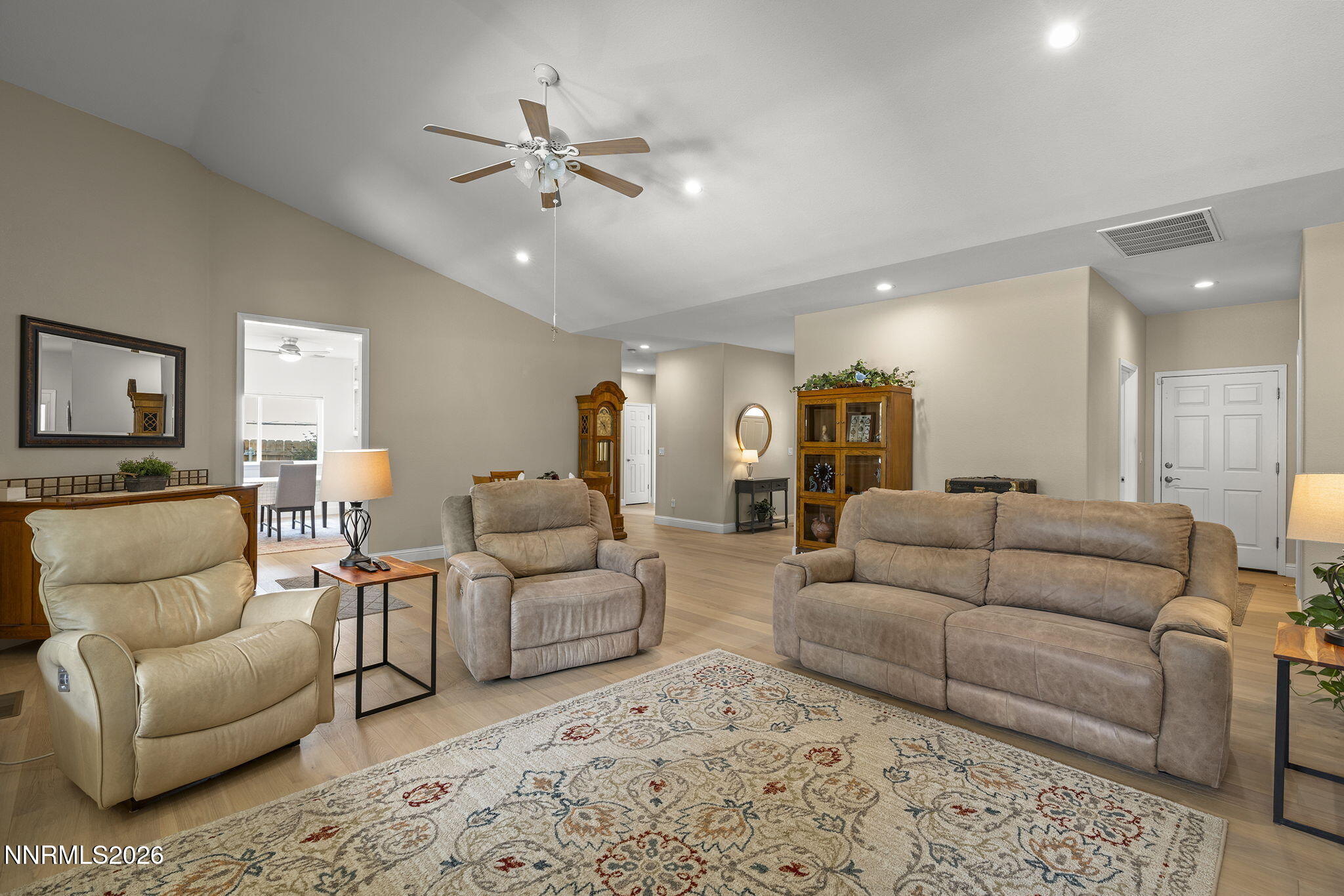 4855 Pinesprings Drive Property Photo 10