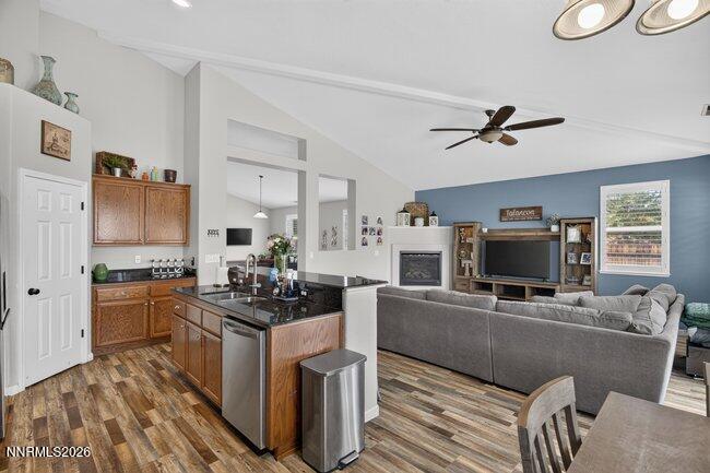 1245 Saxon Drive Property Photo 18