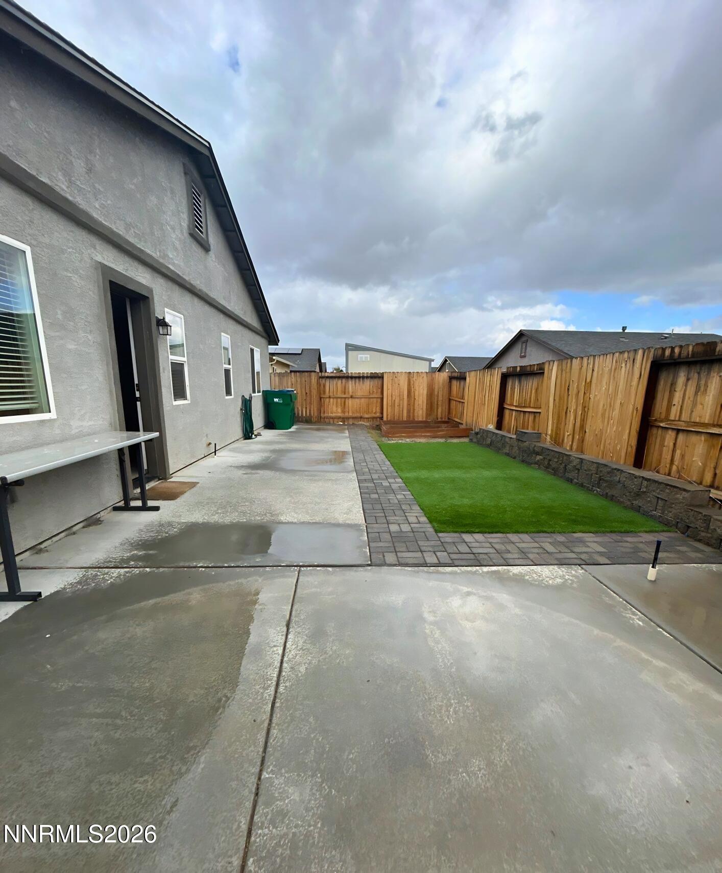 647 Osino Drive Property Photo 14