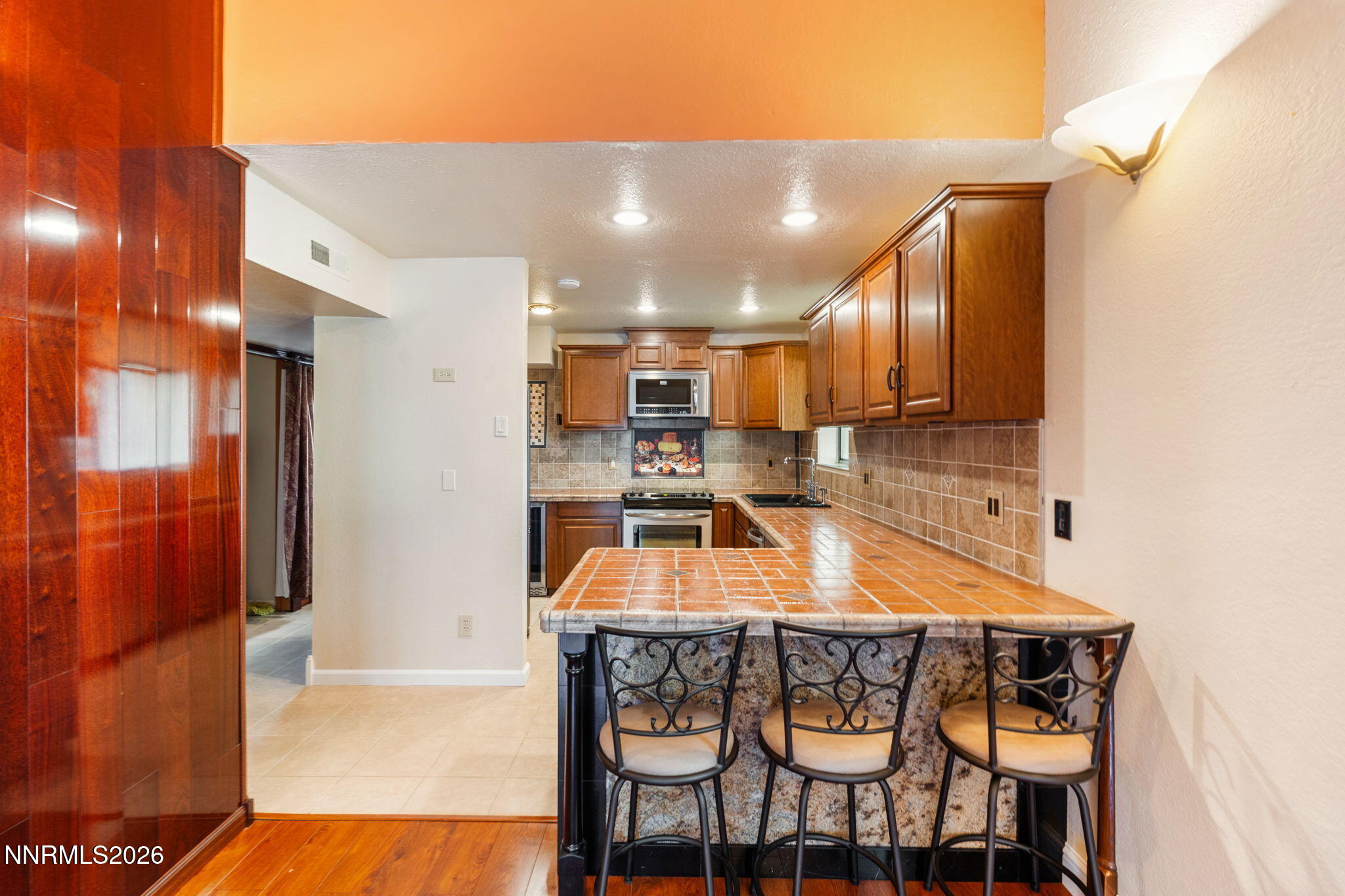 8690 Dixon Lane Property Photo 13