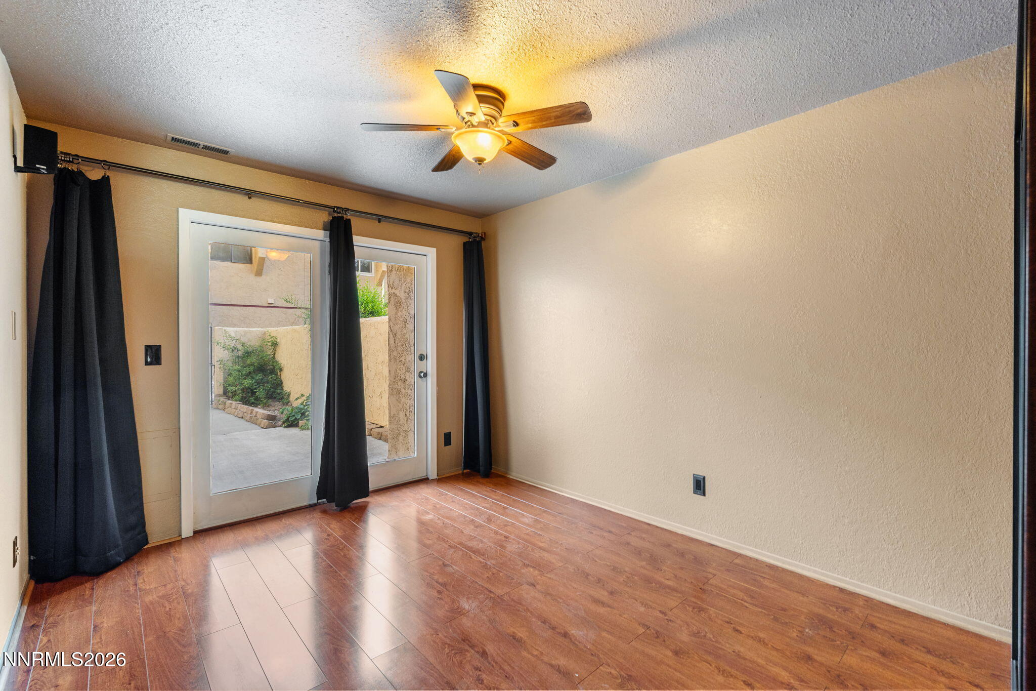 8690 Dixon Lane Property Photo 19