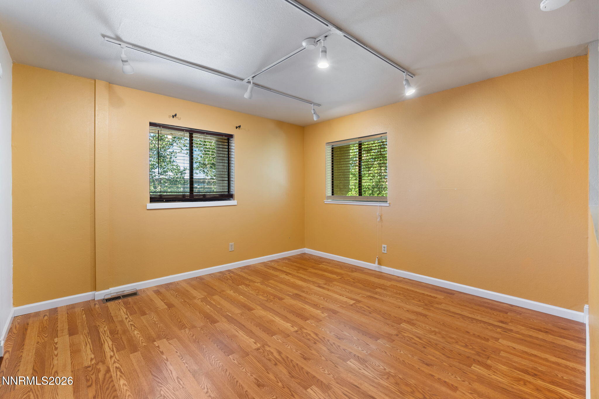 8690 Dixon Lane Property Photo 25