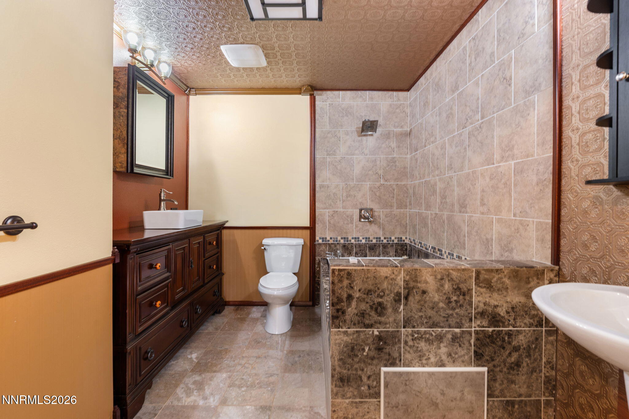 8690 Dixon Lane Property Photo 27