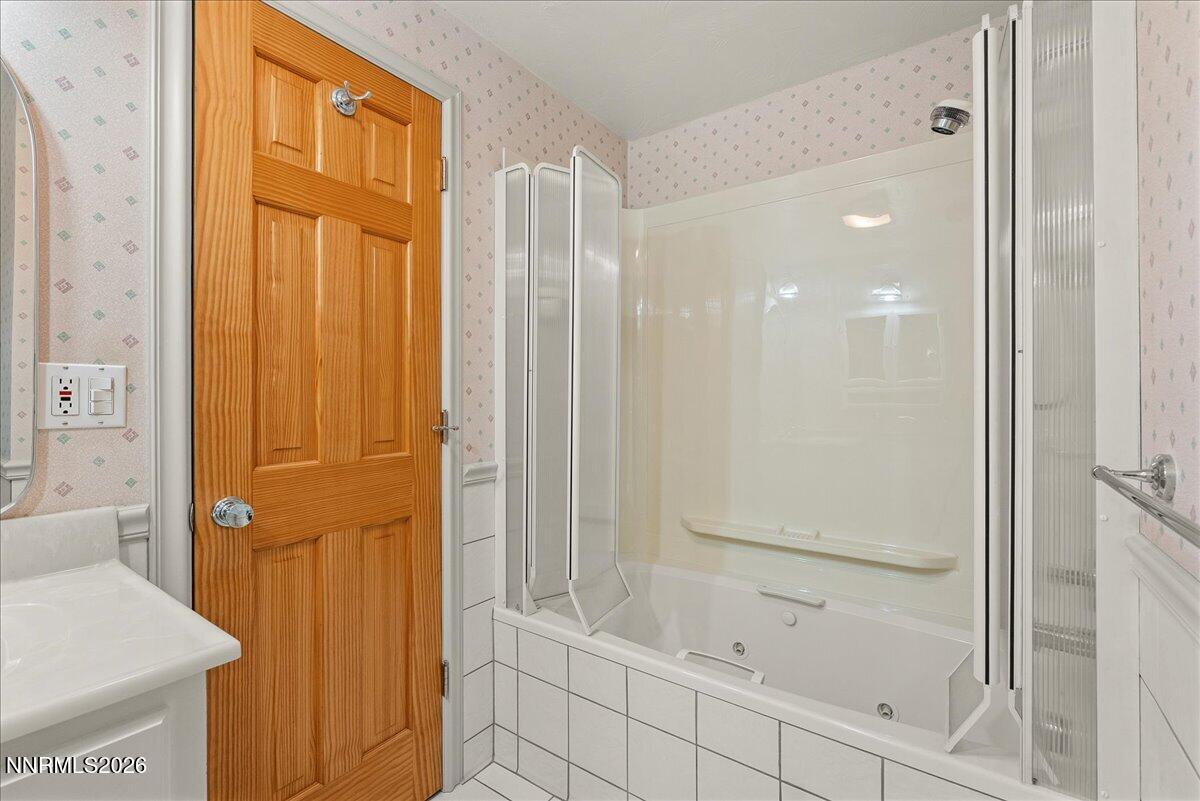 7190 Bluestone Drive Property Photo 28