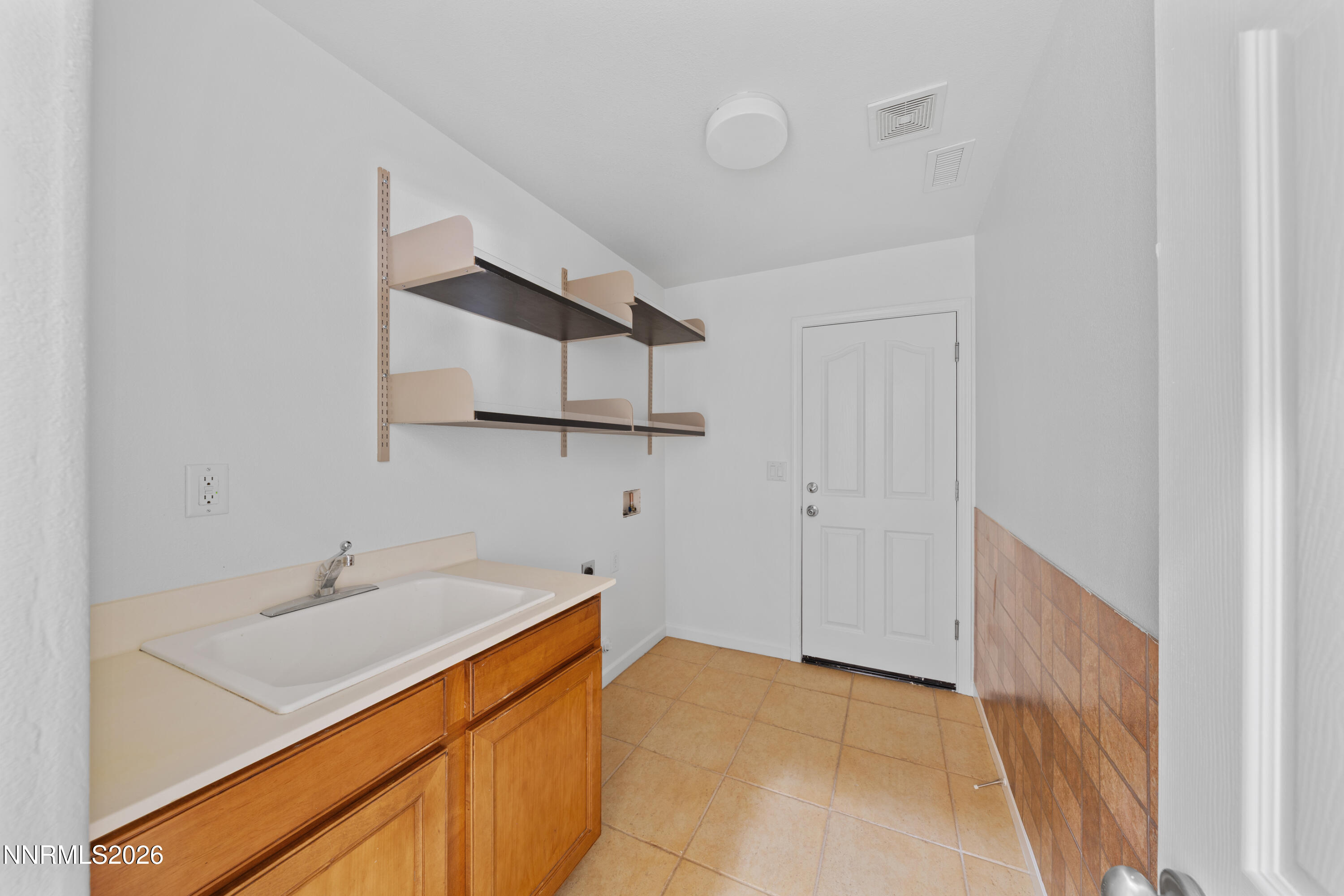 11230 Messina Way Property Photo 5