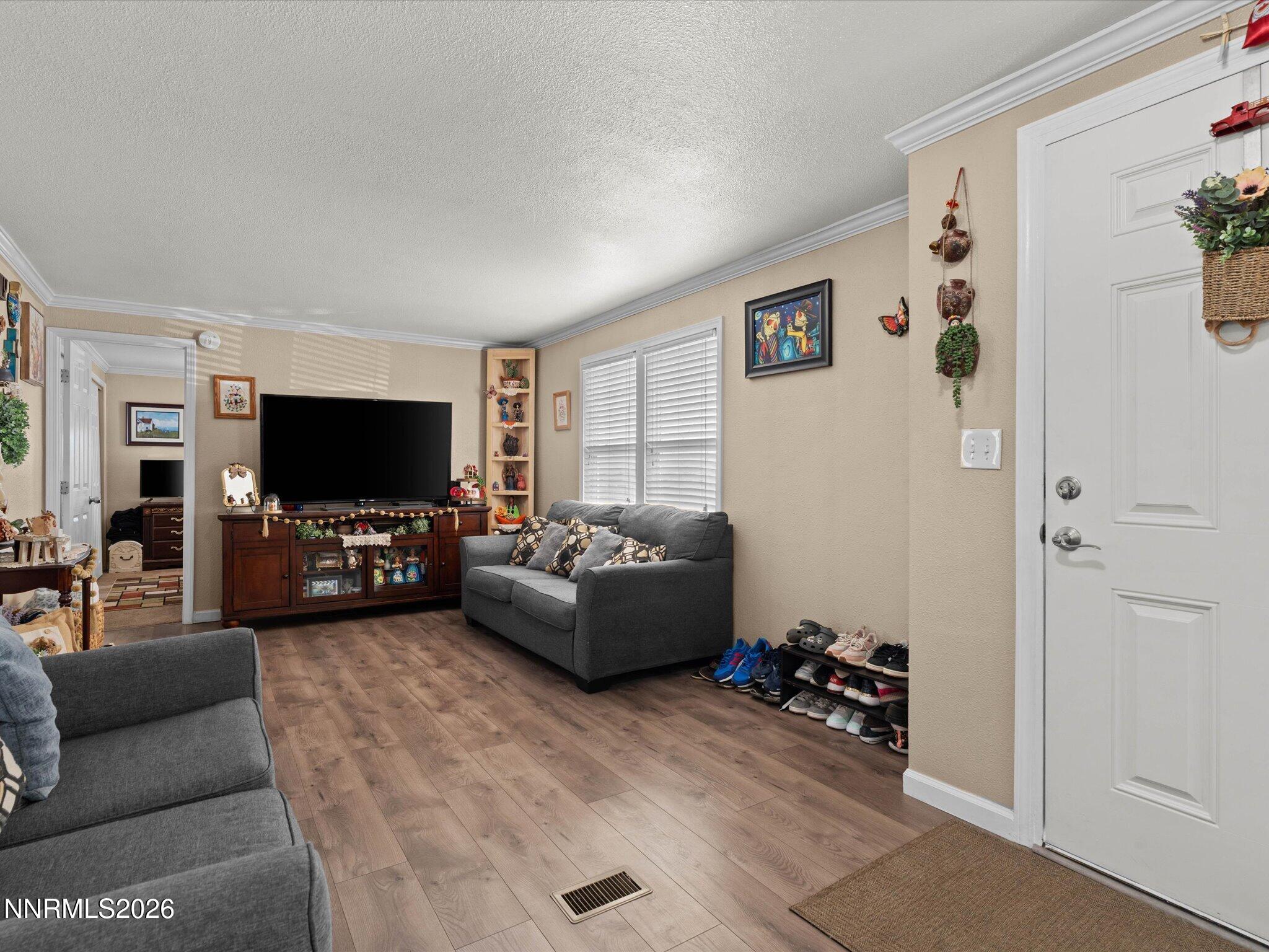 325 Gerdes Avenue Property Photo 9