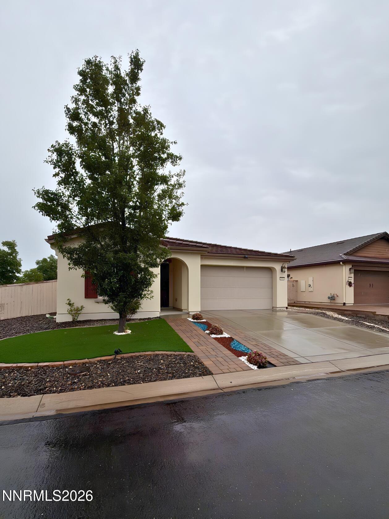 1905 Palacia Pointe Drive Property Photo 2