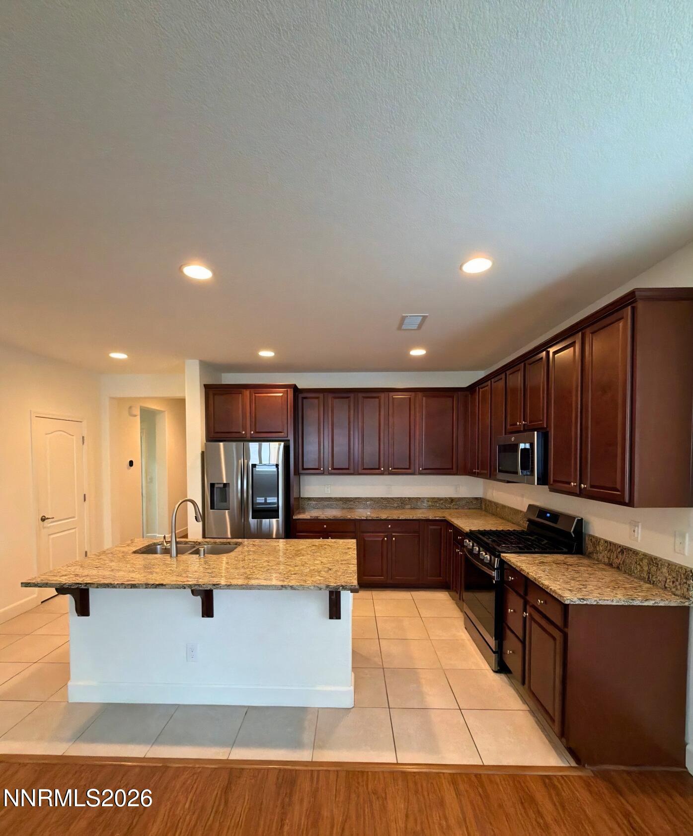 1905 Palacia Pointe Drive Property Photo 5