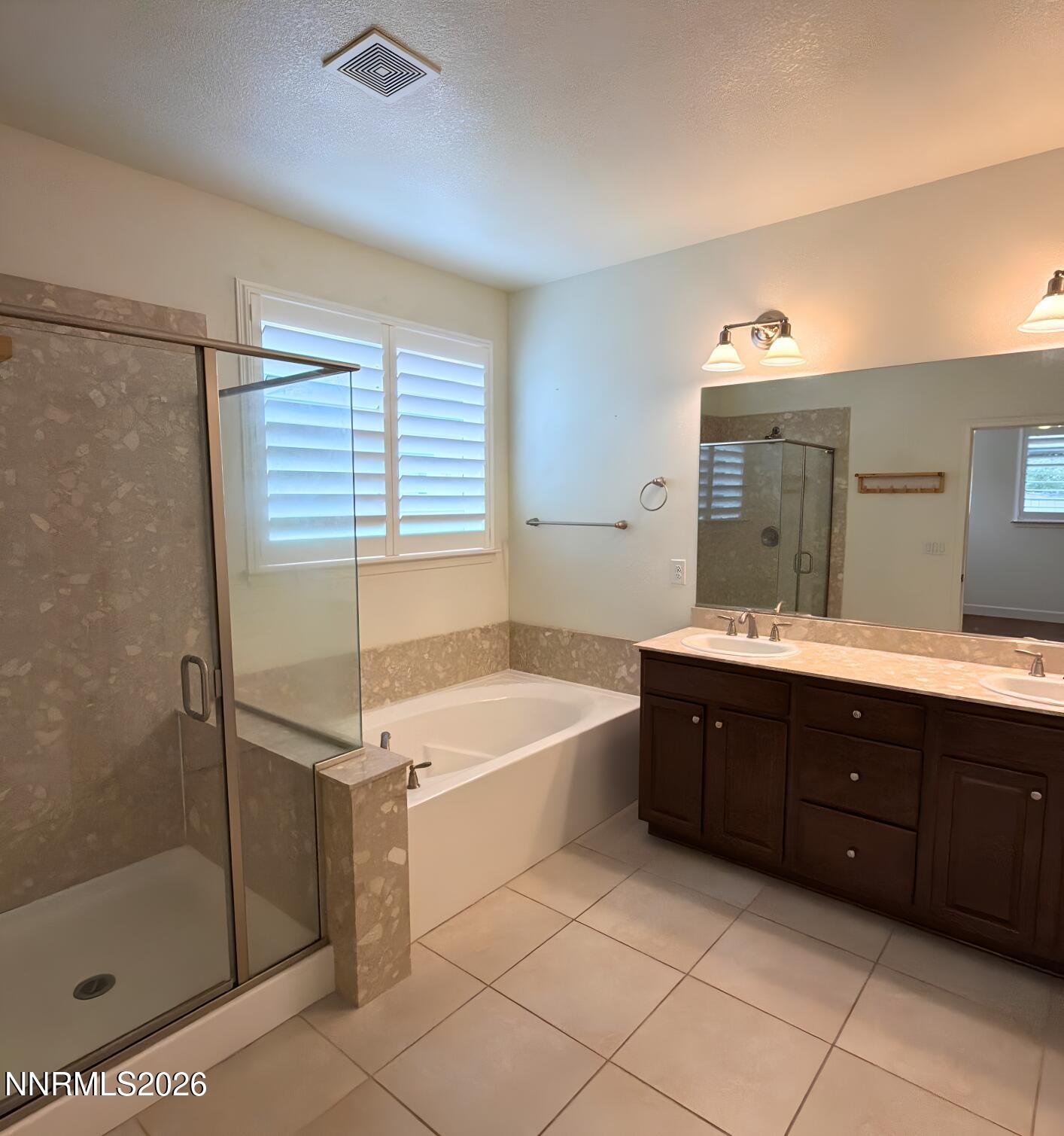 1905 Palacia Pointe Drive Property Photo 11