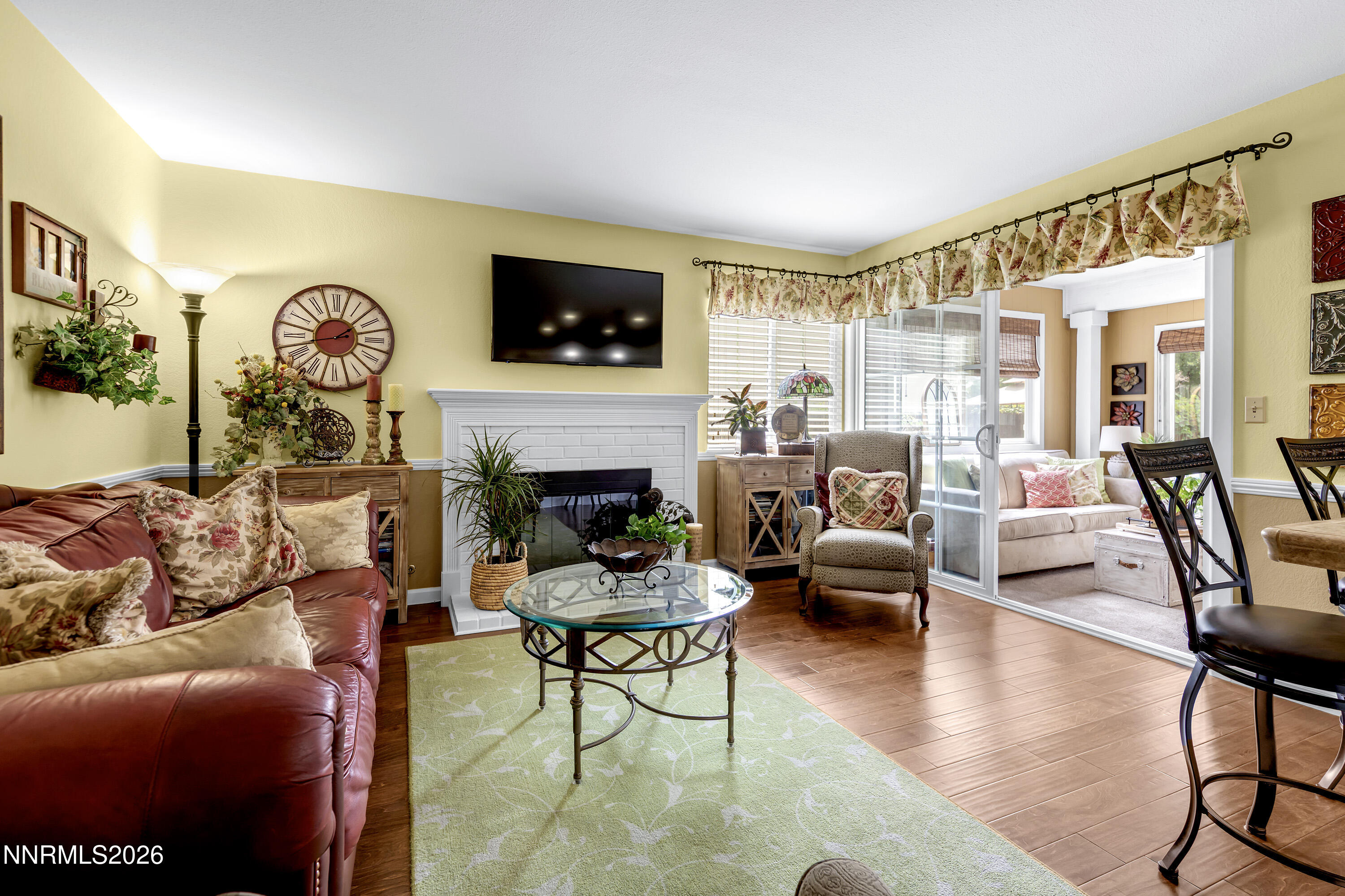 2267 Valencia Way Property Photo 10