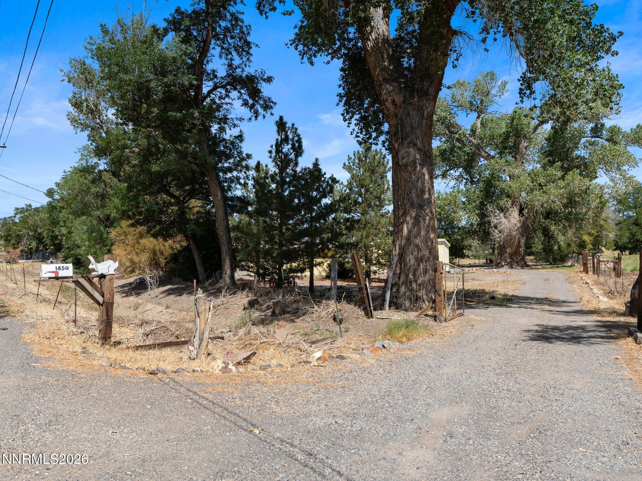 1450 Truckee Lane Property Photo 2