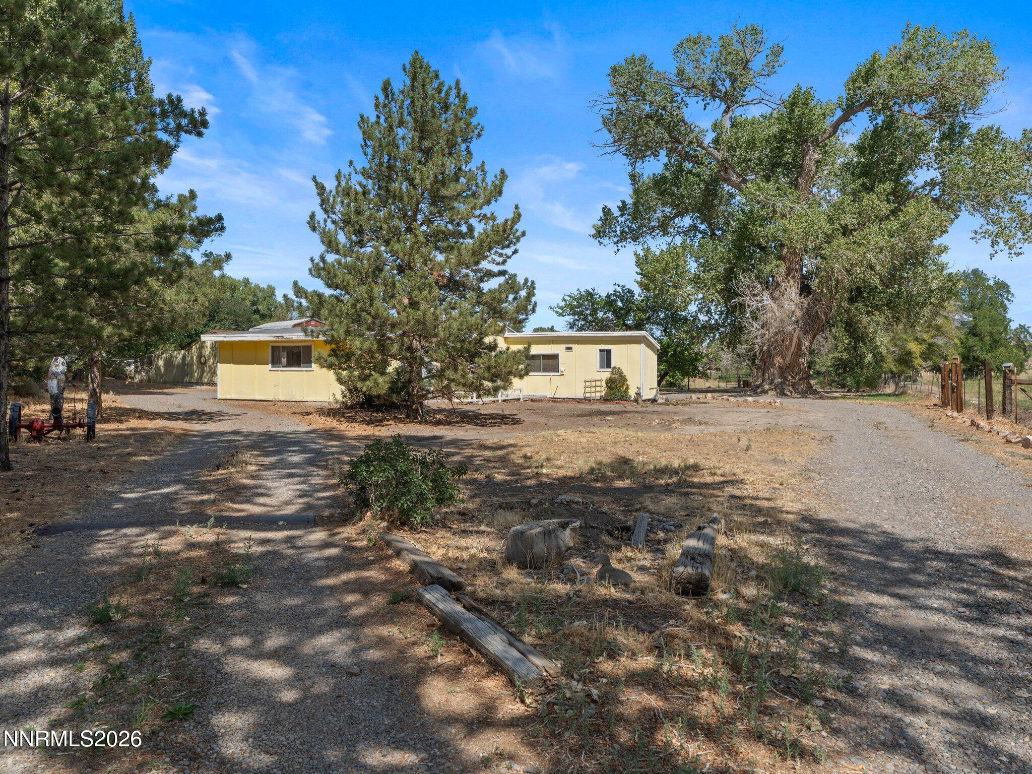 1450 Truckee Lane Property Photo 3