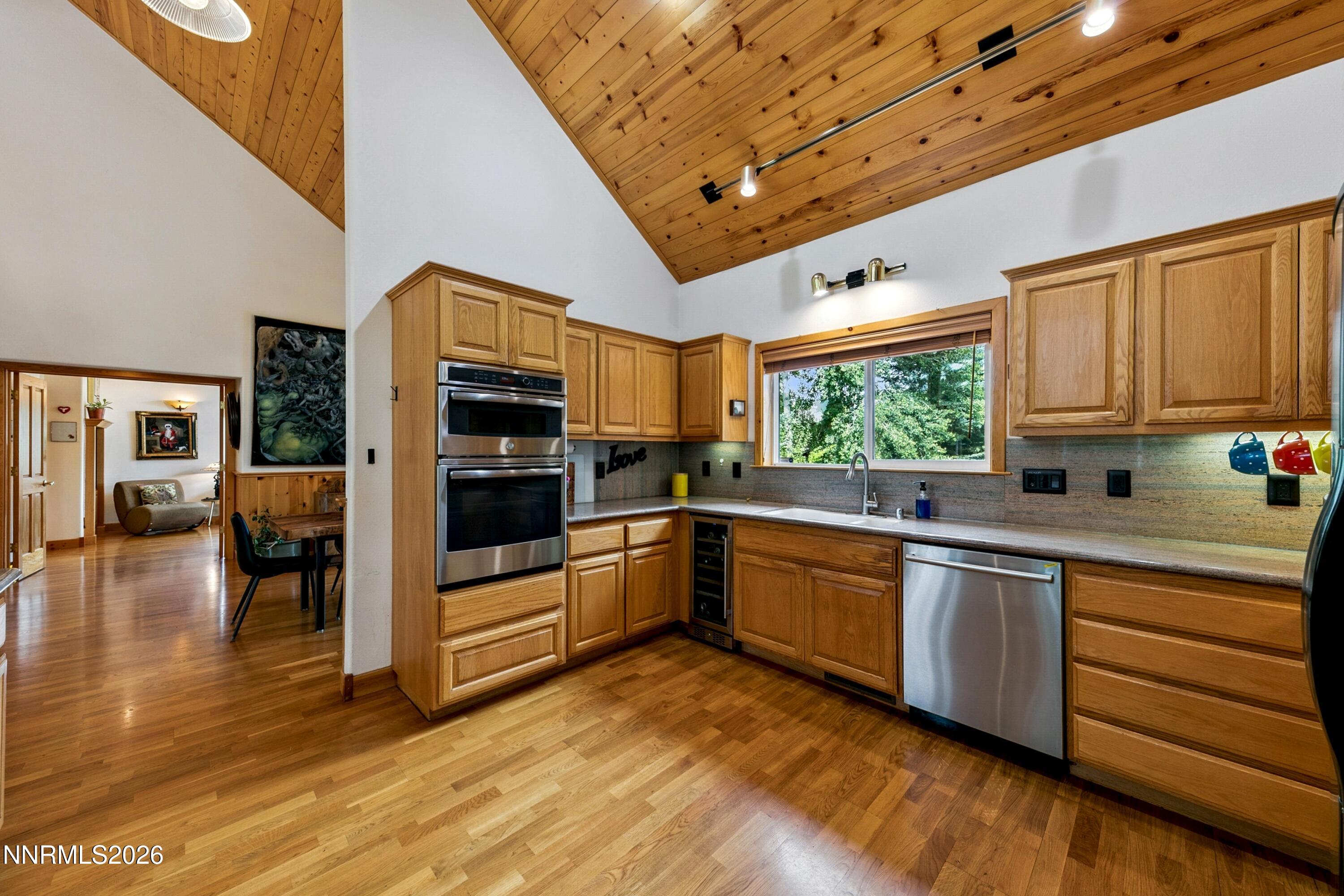 15686 Waterloo Circle Property Photo 14