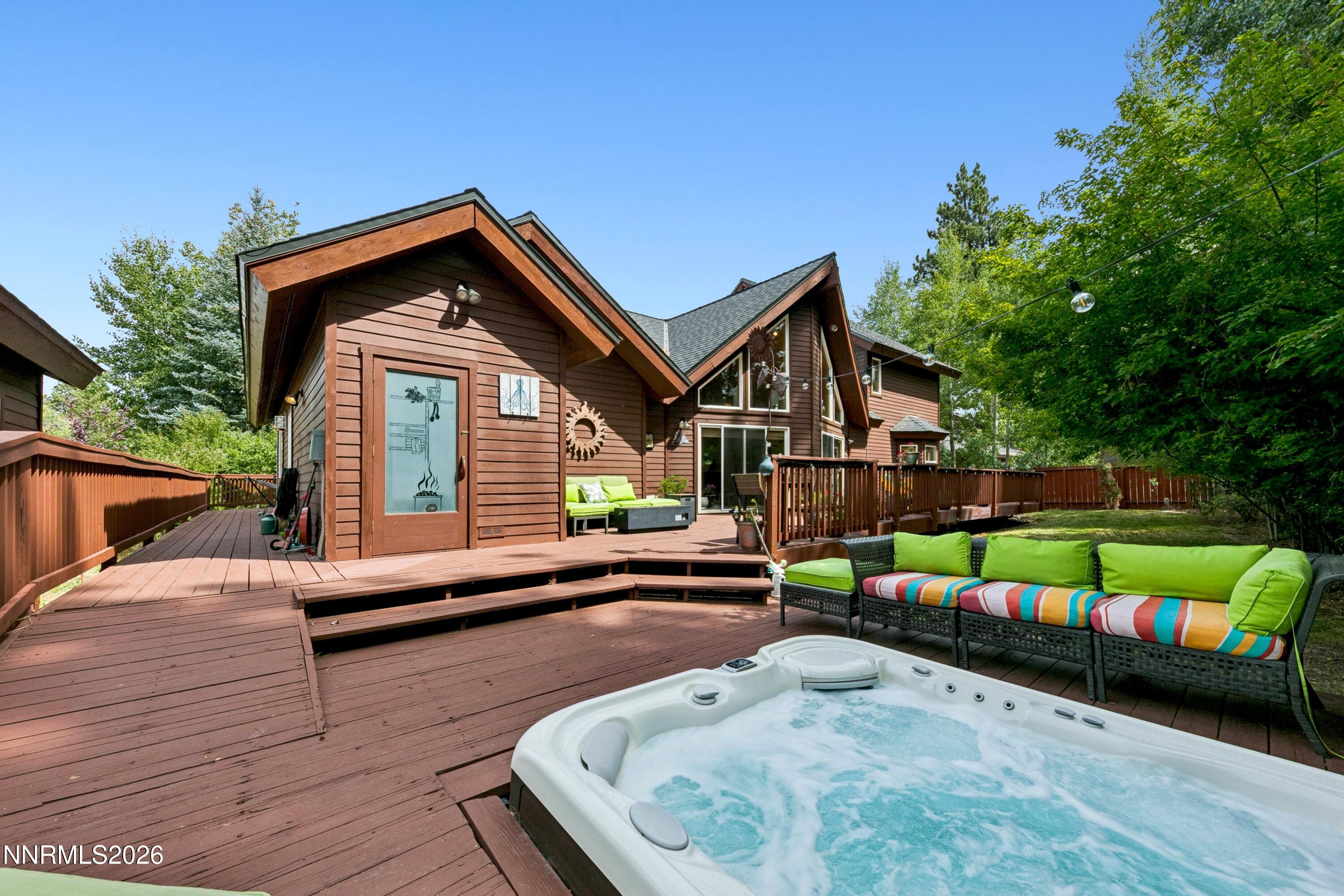 15686 Waterloo Circle Property Photo 32