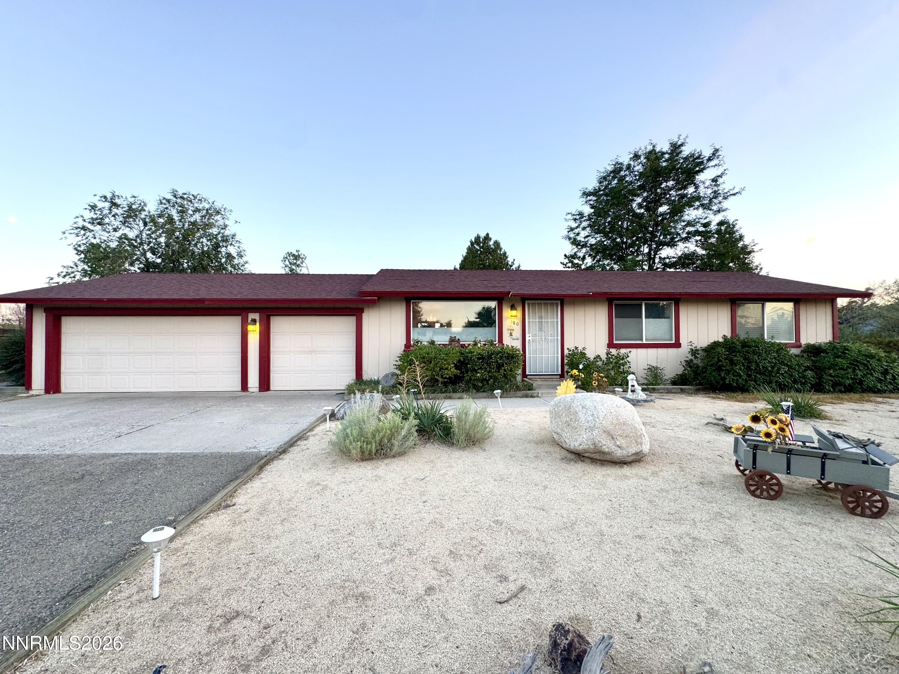 180 E Sky Ranch Boulevard Property Photo 1