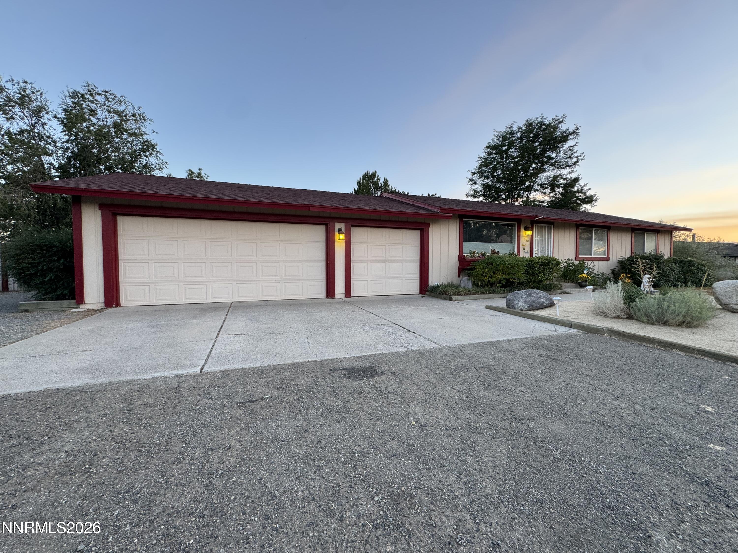 180 E Sky Ranch Boulevard Property Photo 2
