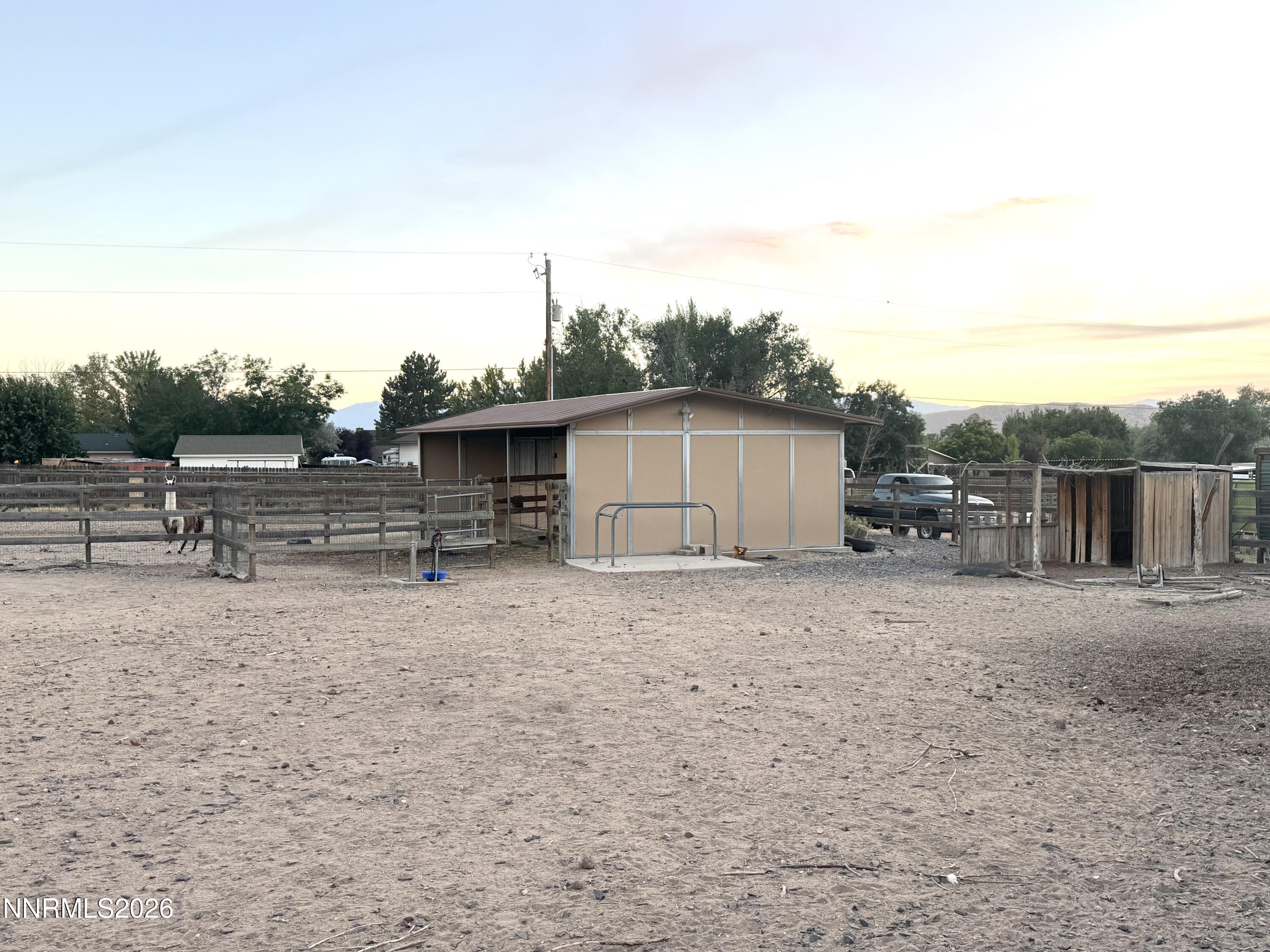 180 E Sky Ranch Boulevard Property Photo 10