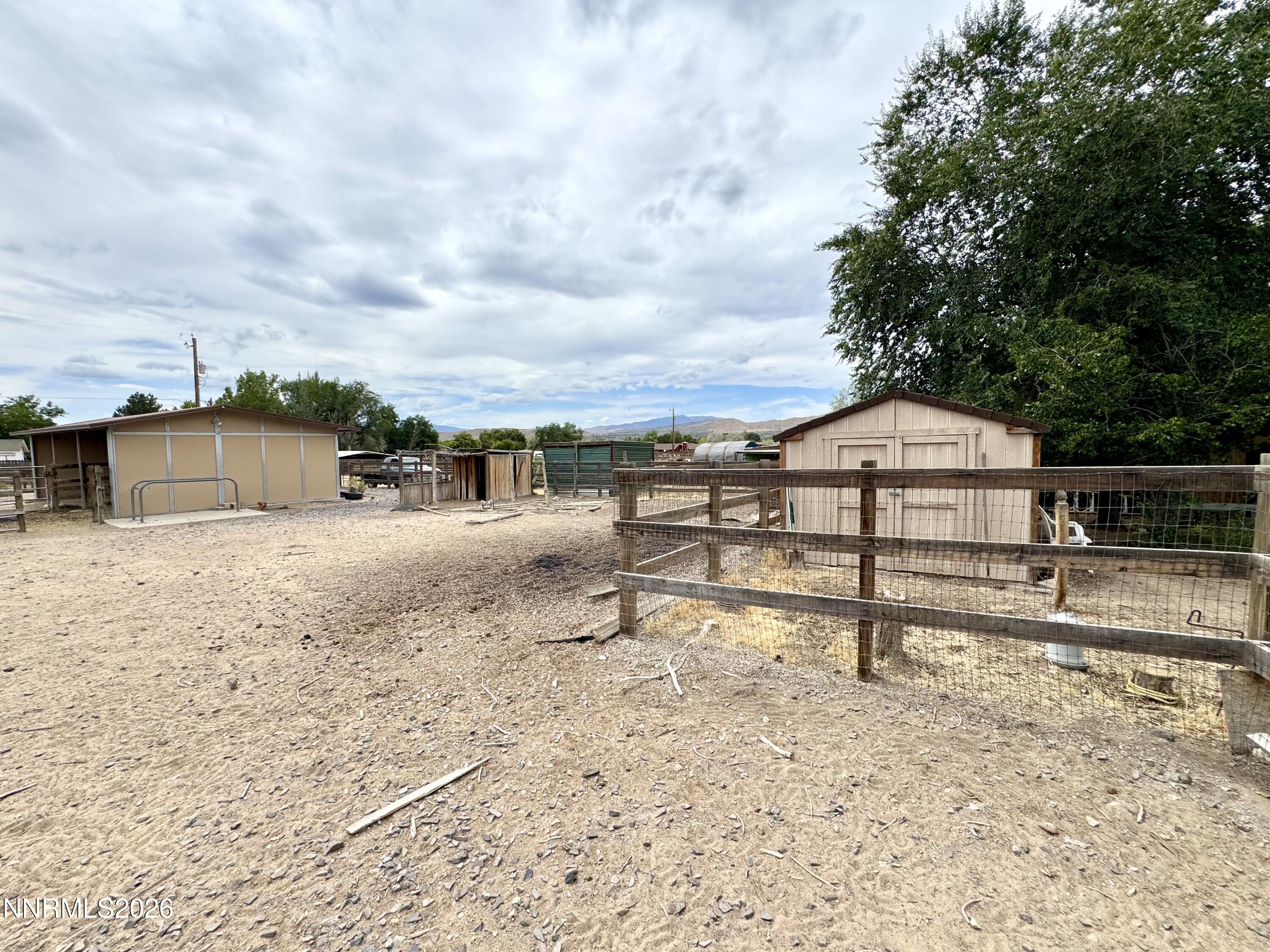 180 E Sky Ranch Boulevard Property Photo 14