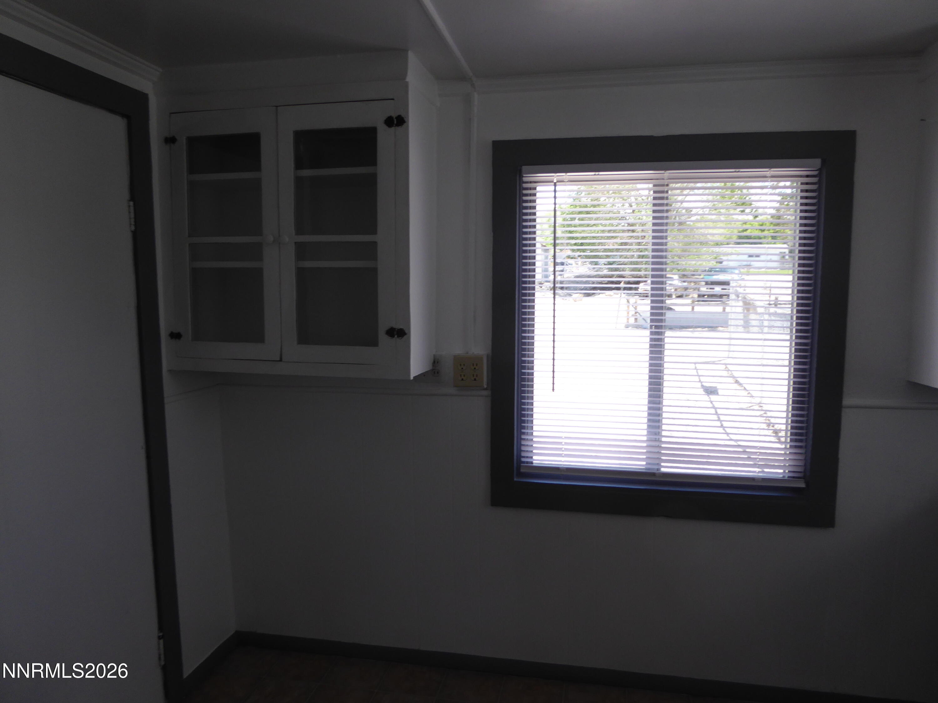 842 E Aultman Street Property Photo 11