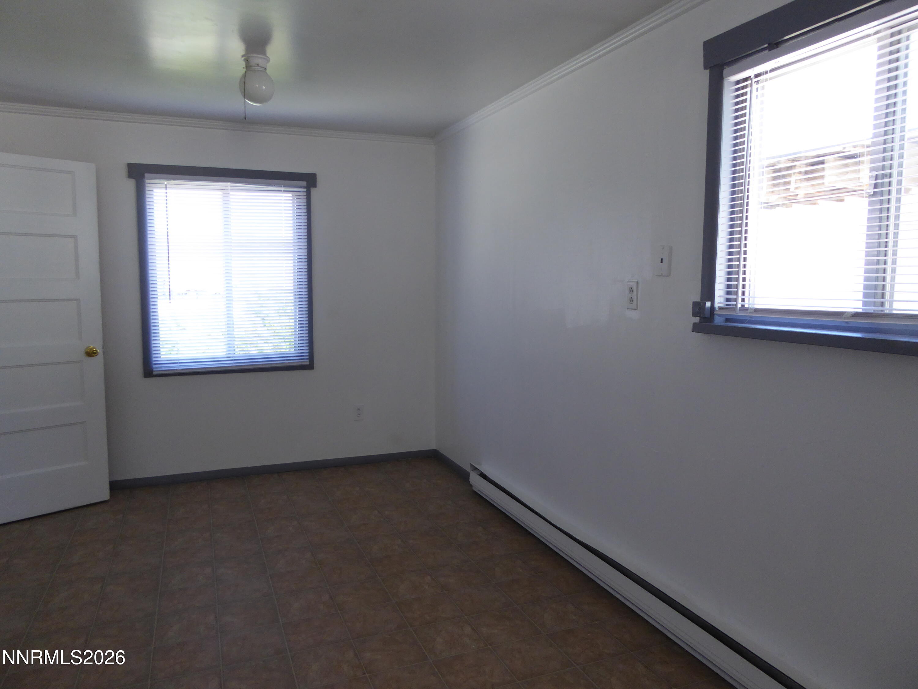 842 E Aultman Street Property Photo 14