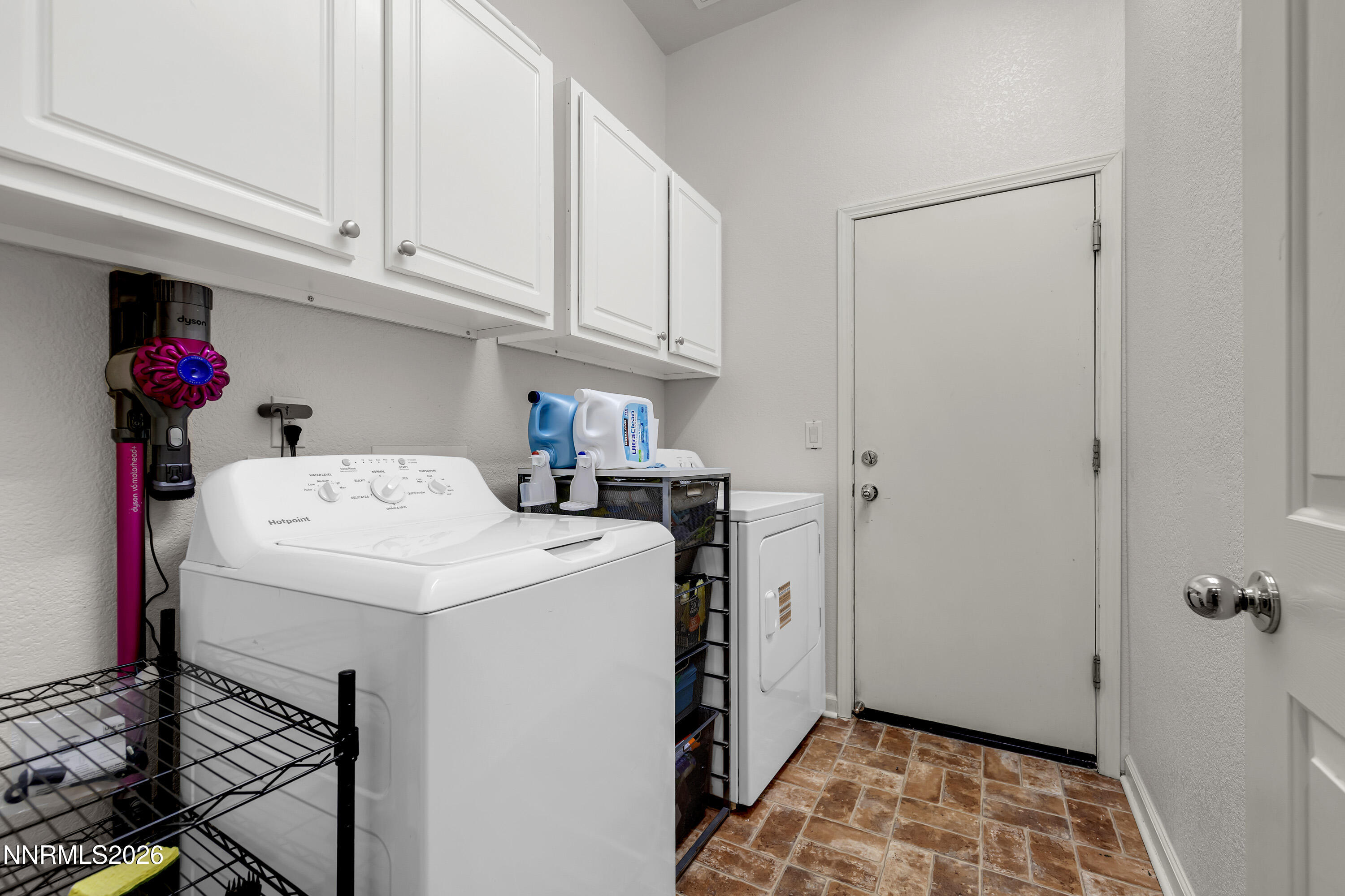 17745 Thunder River Drive Property Photo 42