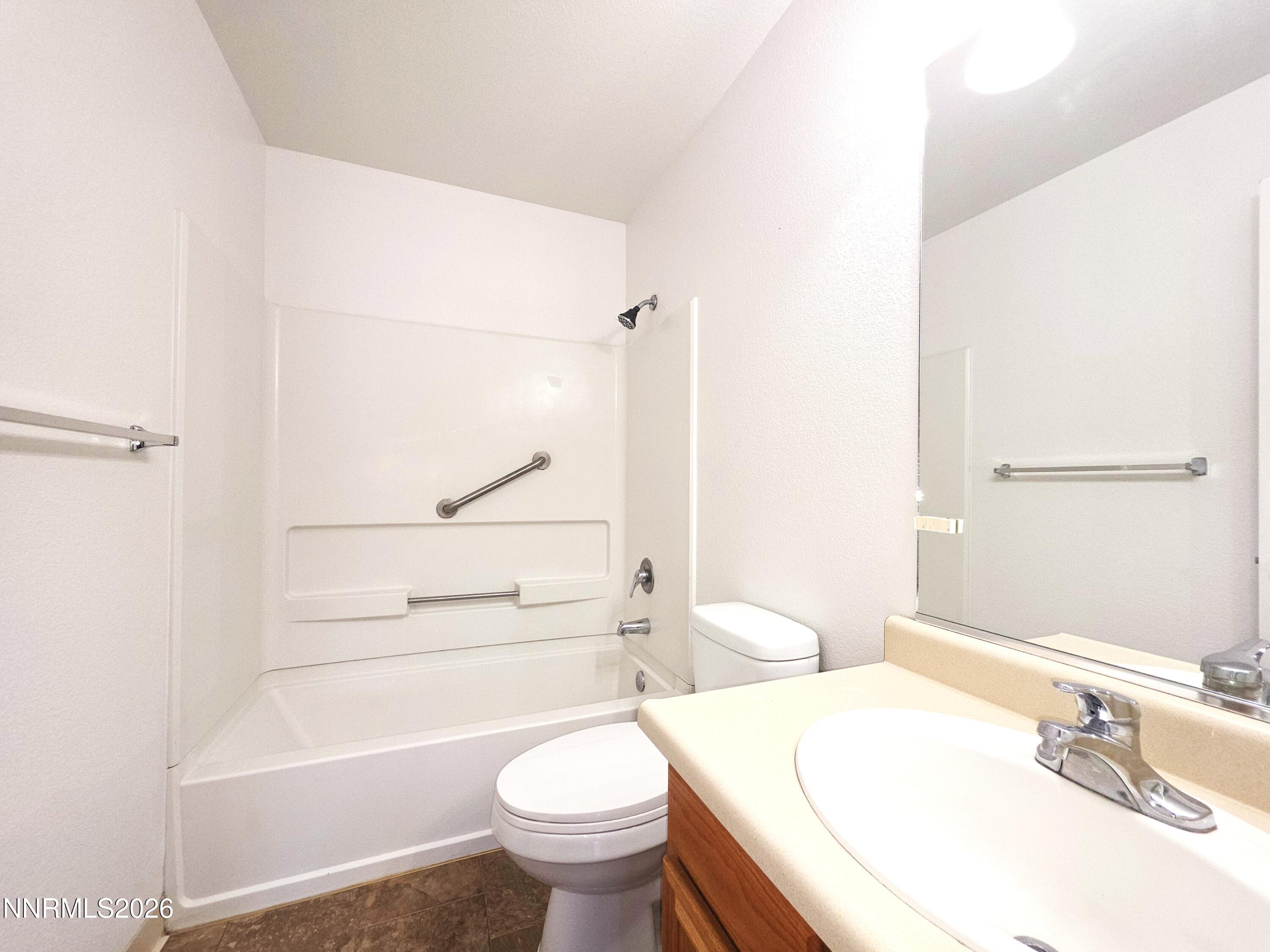 6050 Yukon Drive Property Photo 9