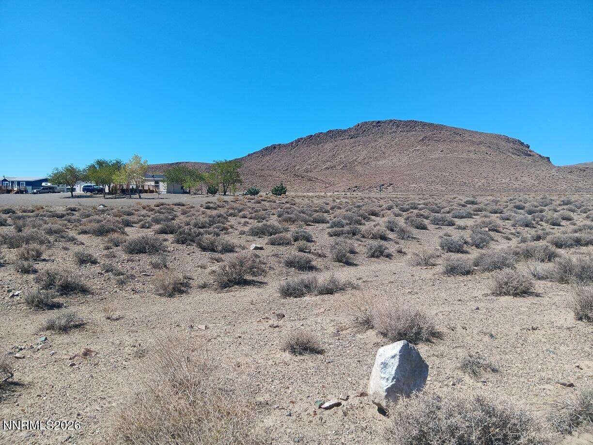 8180 S Highway 95a Property Photo 2